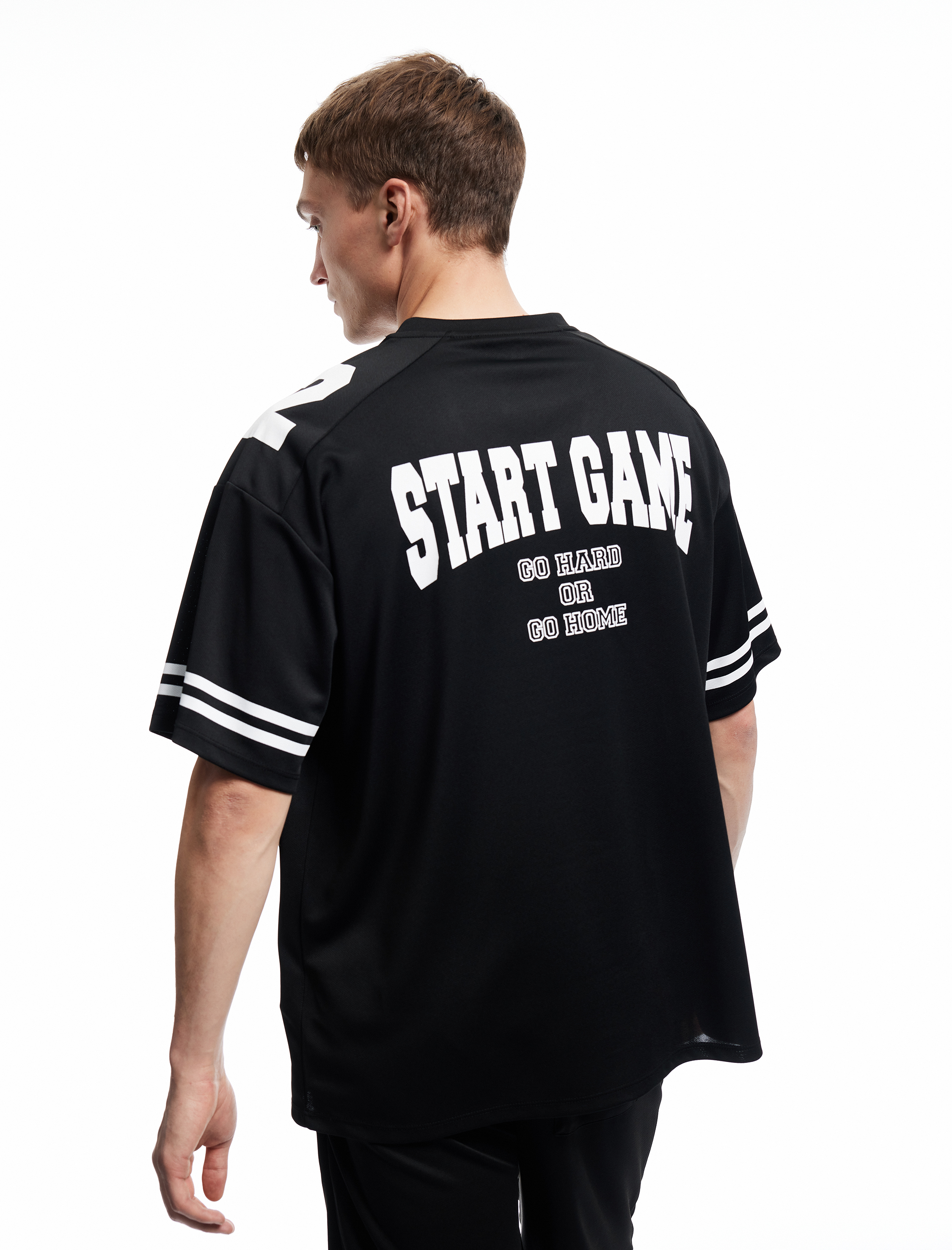   Bisiklet Yaka Yarım Kollu V Yaka Arkası Baskılı Oversize Spor Tişört