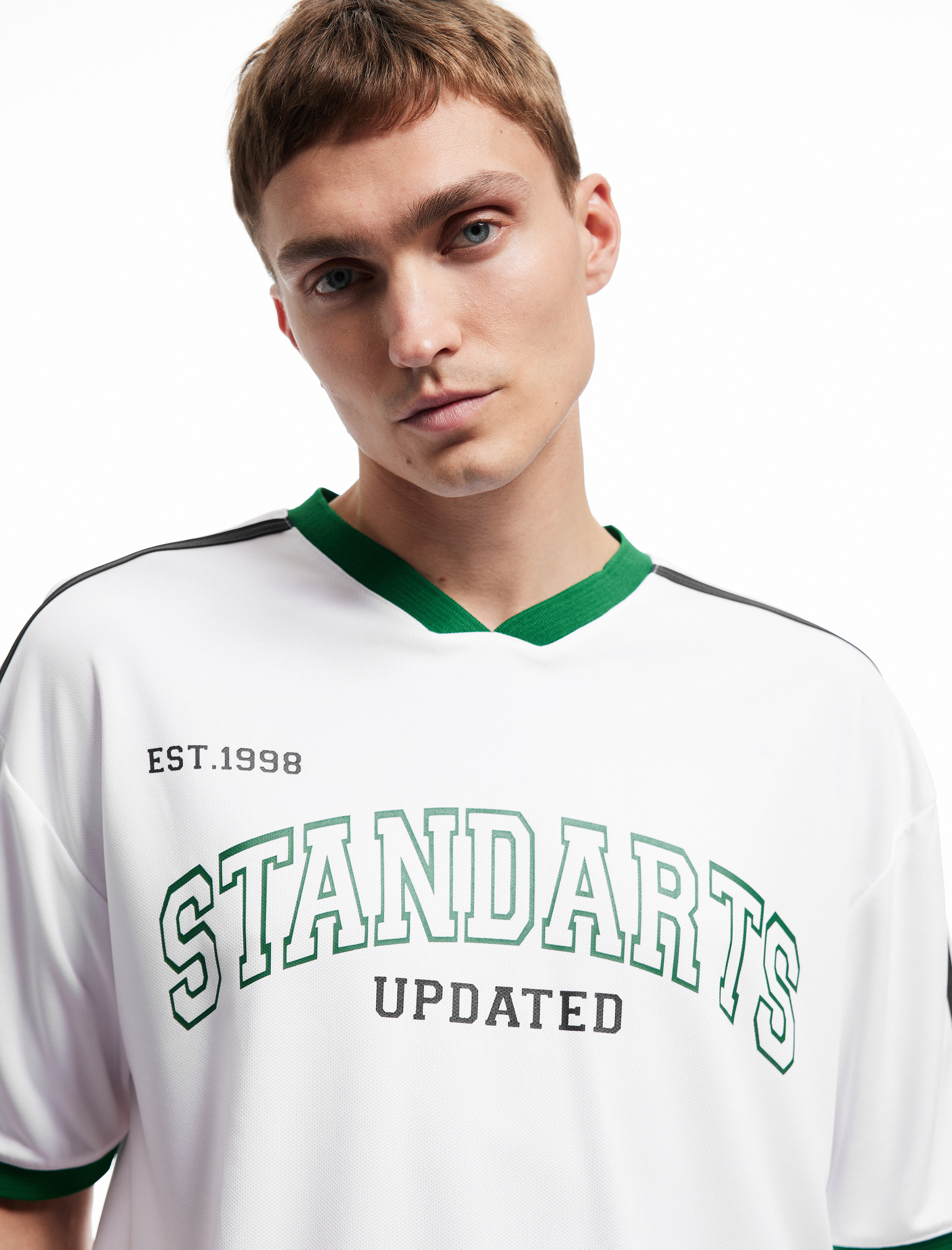   Oversize Kısa Kollu V Yaka Kolej Baskılı Spor Tişört