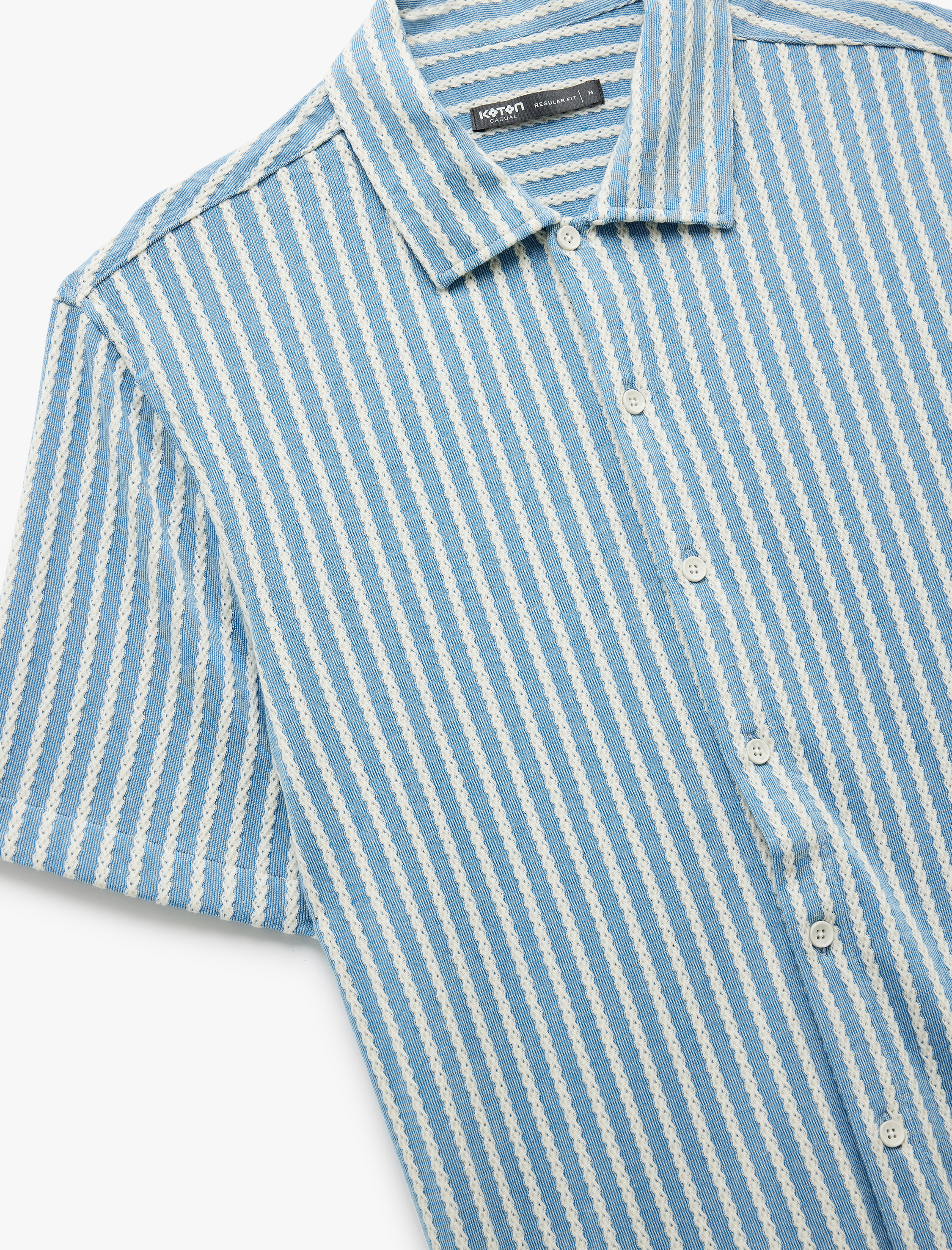 Kısa Kollu Klasik Yaka Düğmeli Regular Fit Çizgili Gömlek