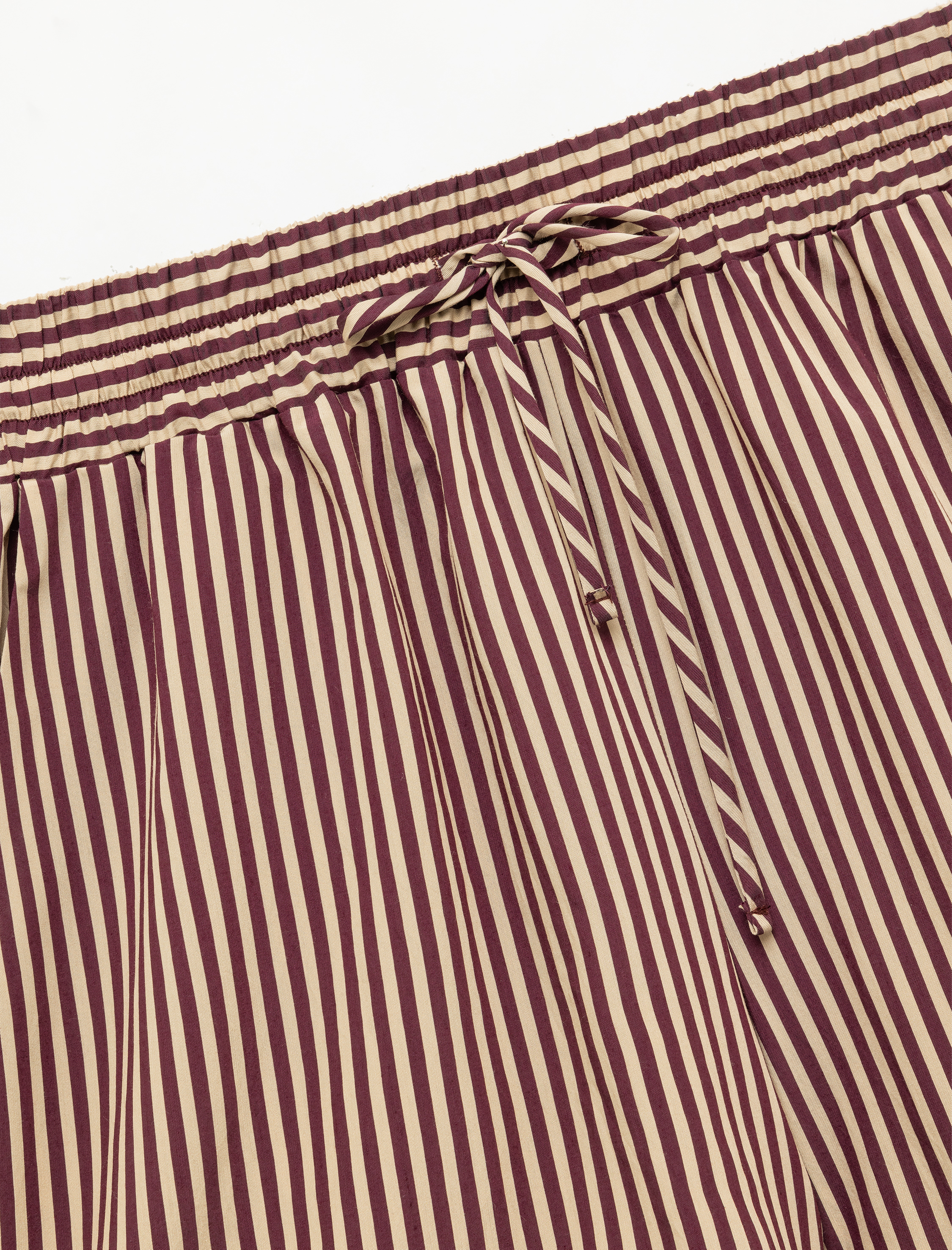   Viskon Kumaş Regular Fit Beli Bağcıklı Cepli Mini Şort