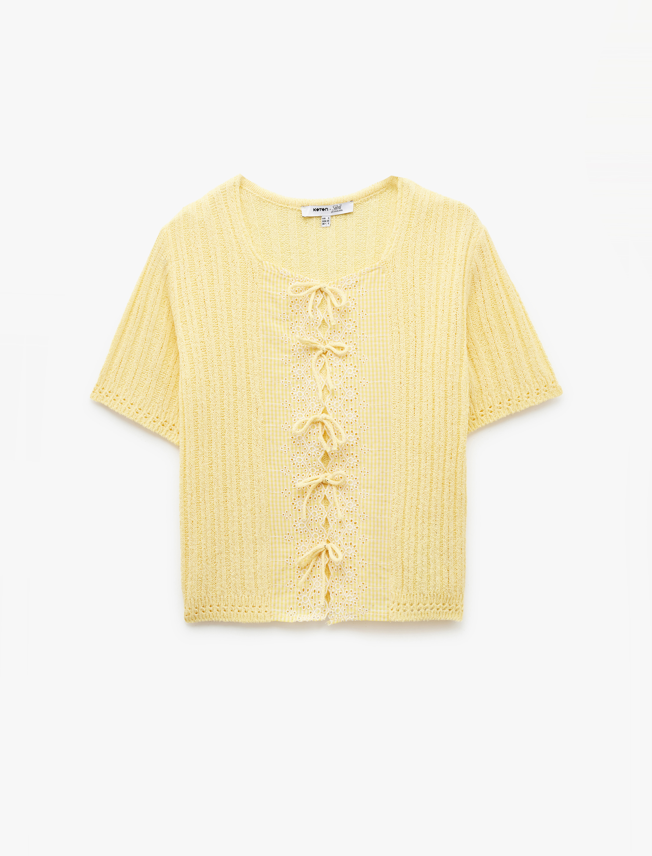   Kısa Kollu Bisiklet Yaka Bağlamalı Fiyonk Detaylı Triko Hırka