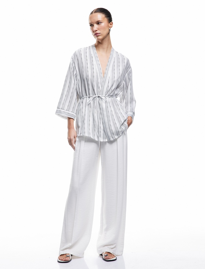  Rahat Kalıp Kemer Detaylı 3/4 Geniş Kollu Uzun Kimono