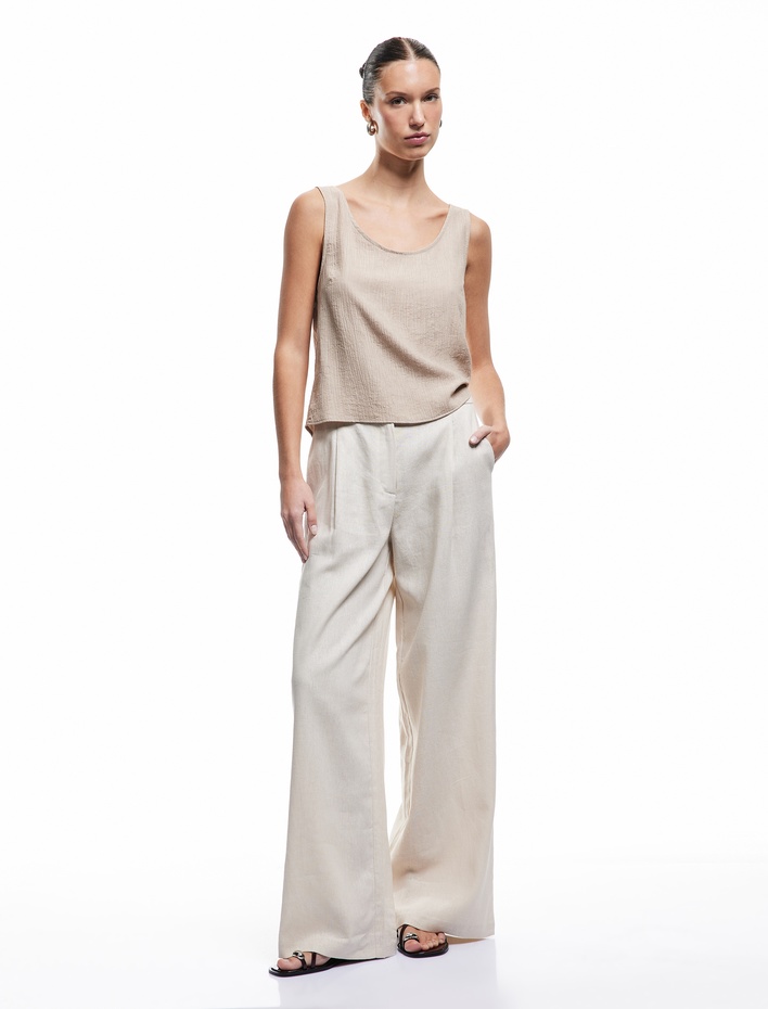  Viskon Crinkle Kumaş U Yaka Askılı Bluz