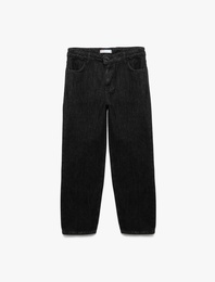 Pamuklu Rahat Kesim Denim Pantolon