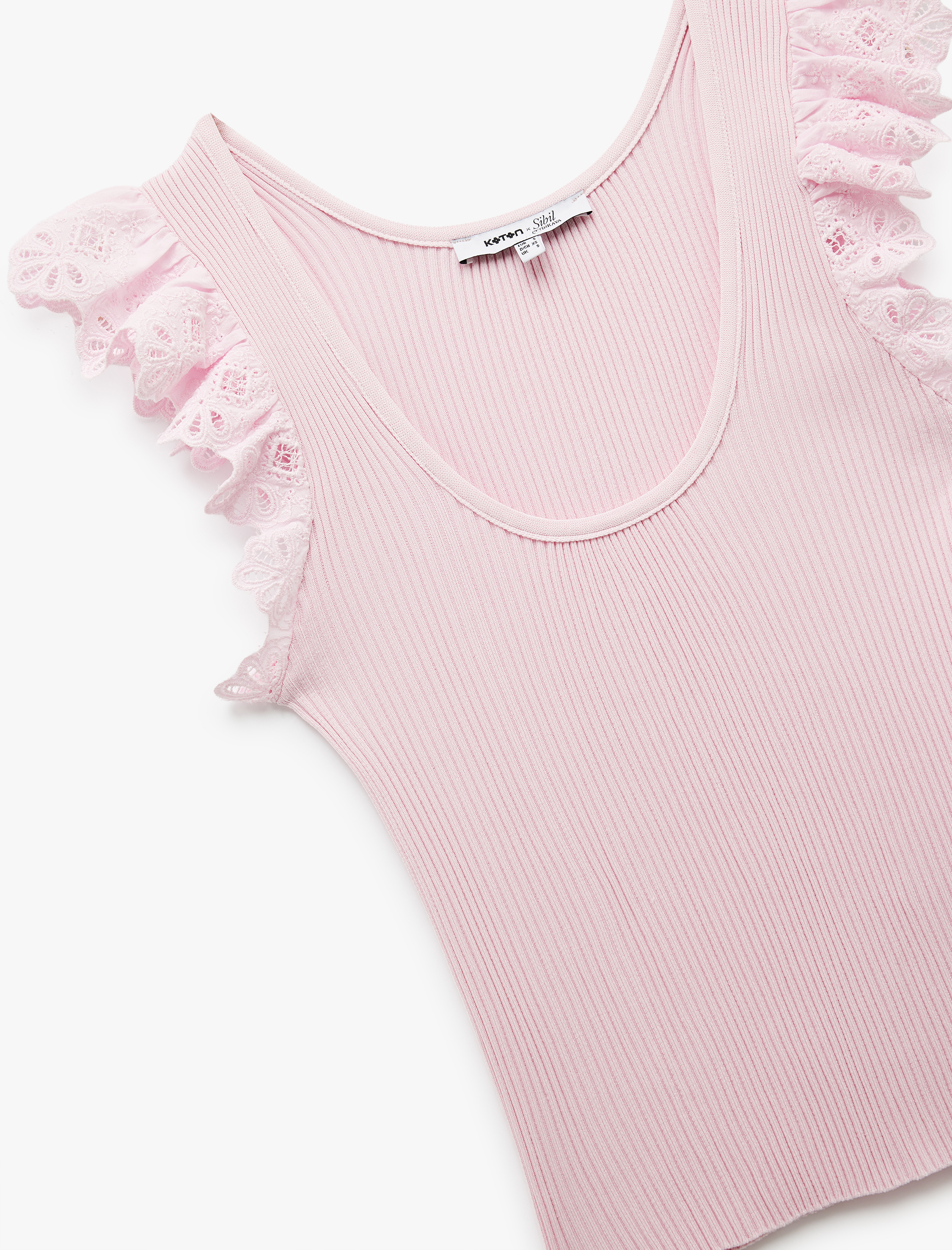   Kolsuz Brodeli Fırfır Detaylı Triko Bluz