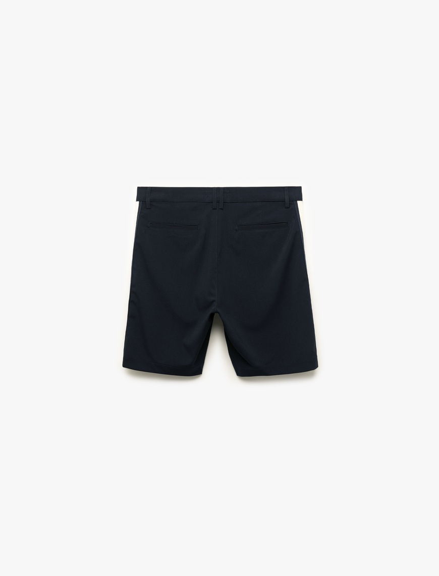   Düğmeli Oversize Şerit Detaylı Bermuda Chino Şort