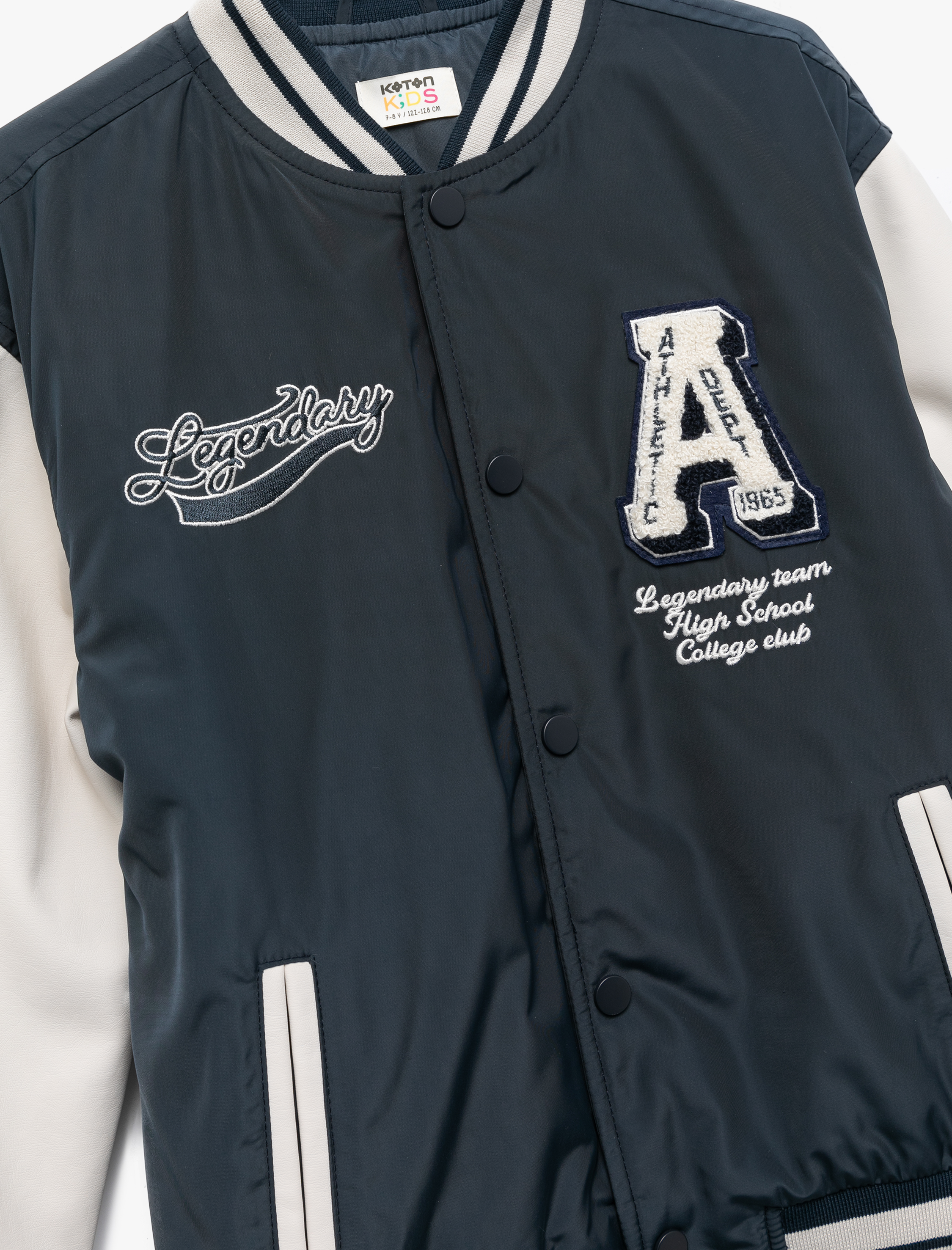  Erkek Çocuk Çıtçıt Kapamalı Cepli Aplike Detaylı Kolej Ceket