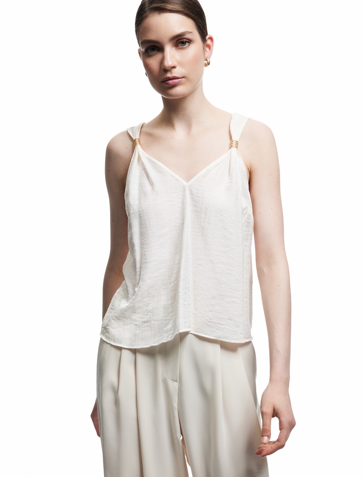  Viskon Kumaş Aksesuar Detaylı Kolsuz Bluz