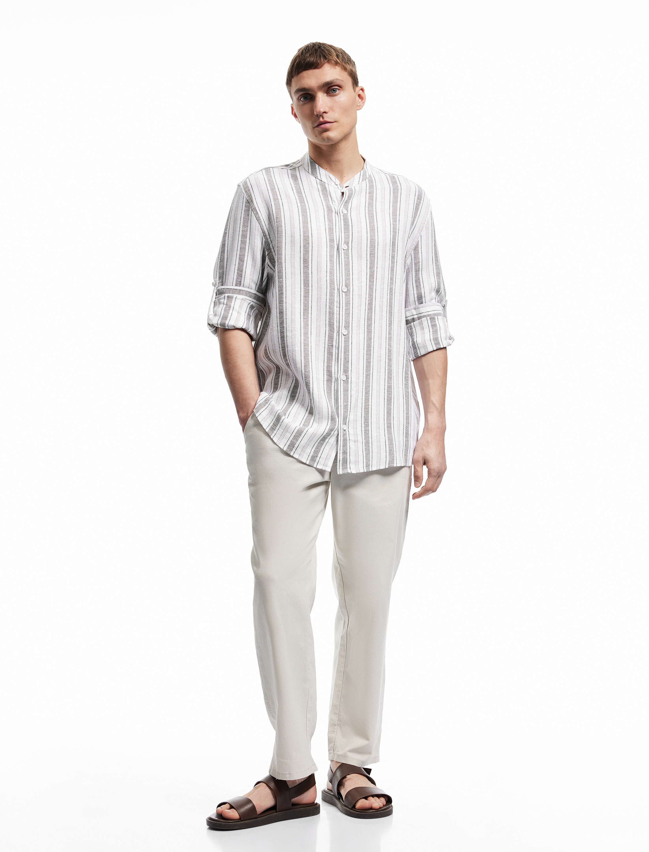   Keten Viskon Karışımlı Regular Fit Düğmeli Uzun Kollu Çizgili Hakim Yaka Gömlek