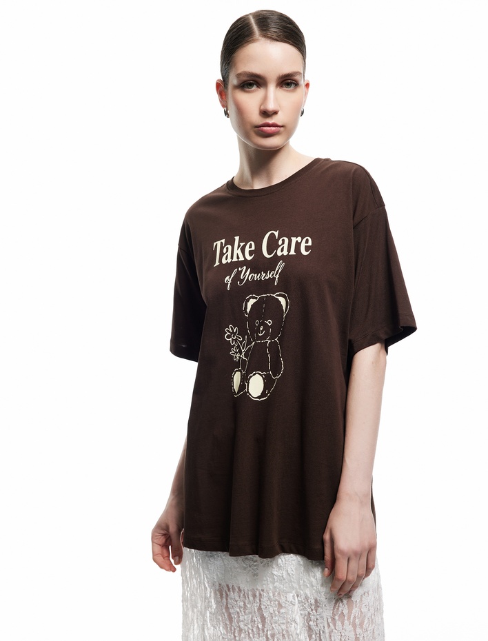  Pamuklu Kısa Kollu Bisiklet Yaka Ayıcık Baskılı Tişört