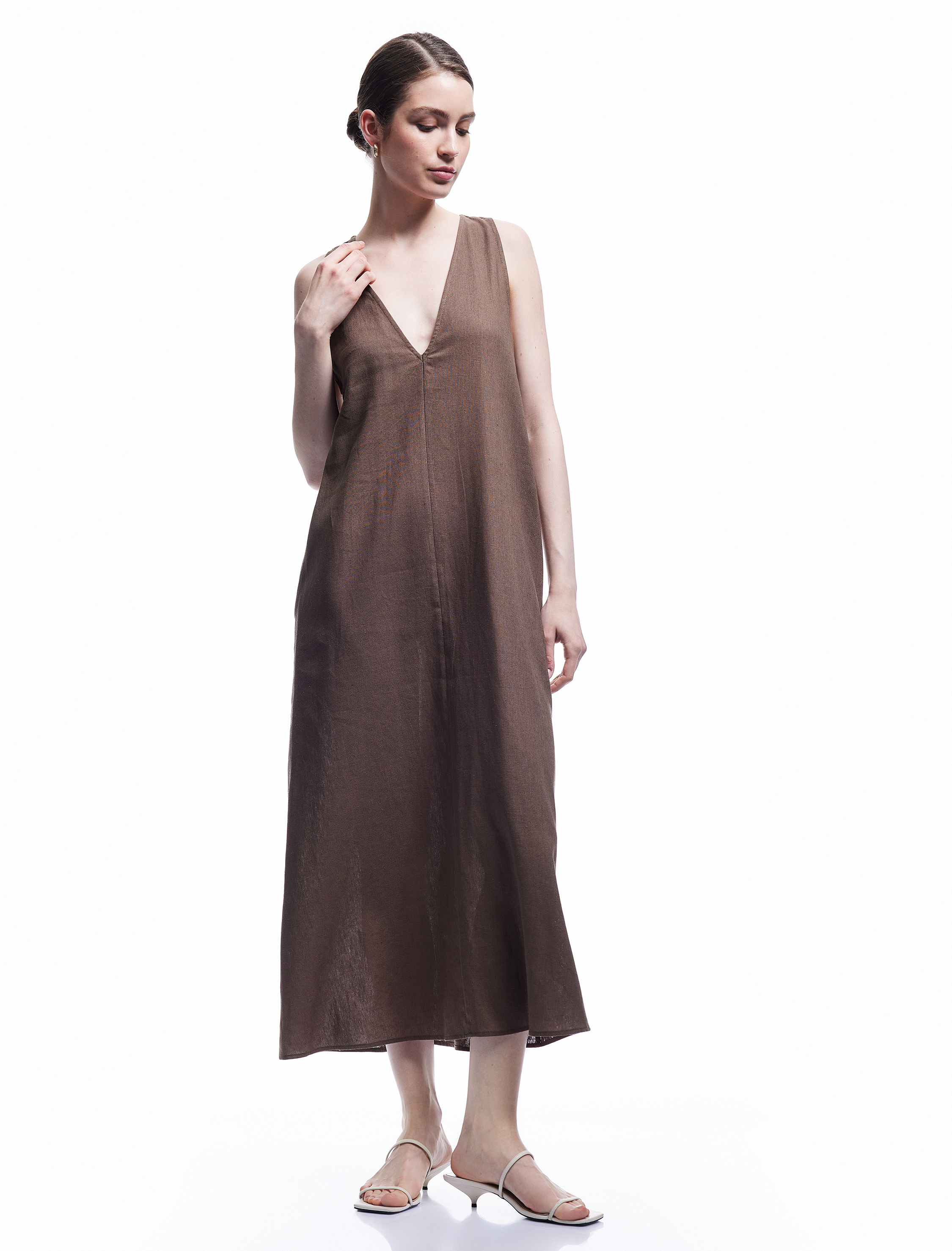   Kolsuz Arkası Pencere Detaylı Midi Boy V Yaka Keten Elbise