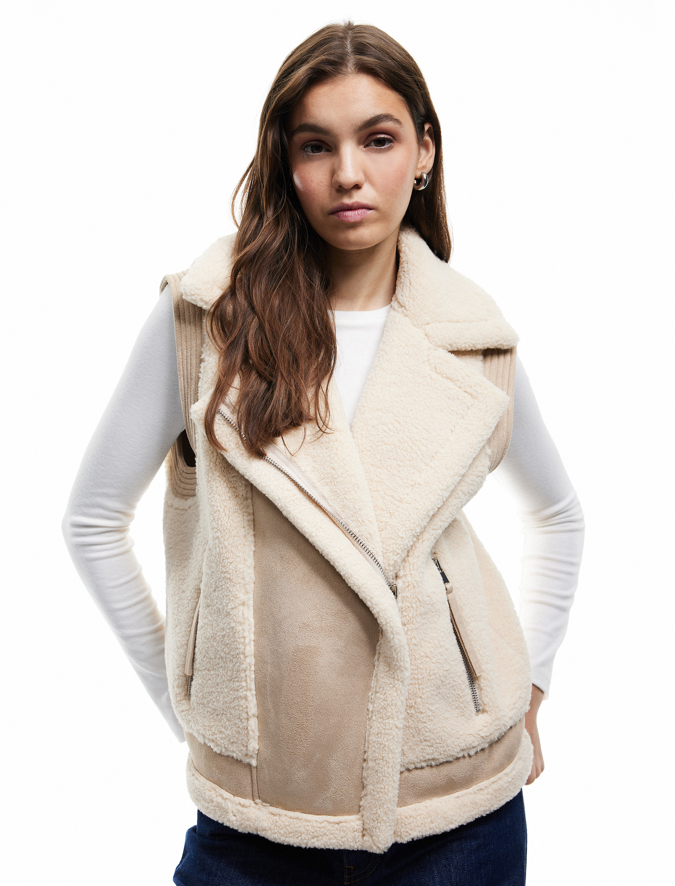   Suni Süet Detaylı Kolsuz Fermuarlı Cepli Peluş Yelek