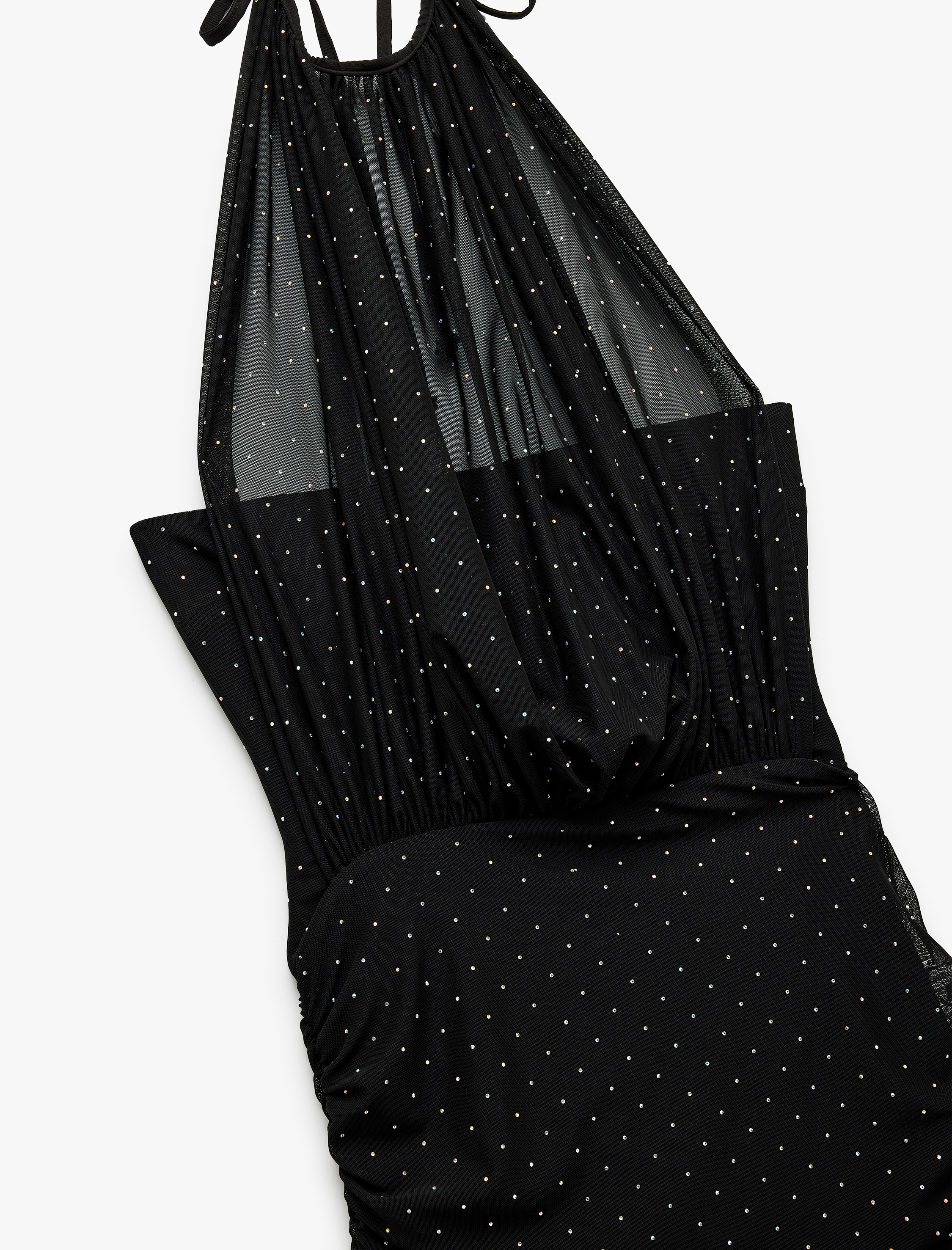   Koton X Sibil Çetinkaya - Degaje Yaka Boyundan Bağlamalı Kolsuz Tül Detaylı Taşlı Mini Abiye Elbise