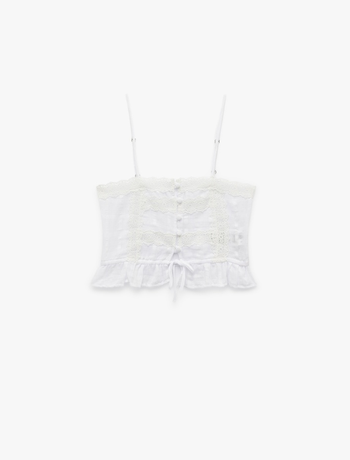  Dantel Detaylı Askılı Düğmeli Fiyonklu Armürlü Crop Bluz