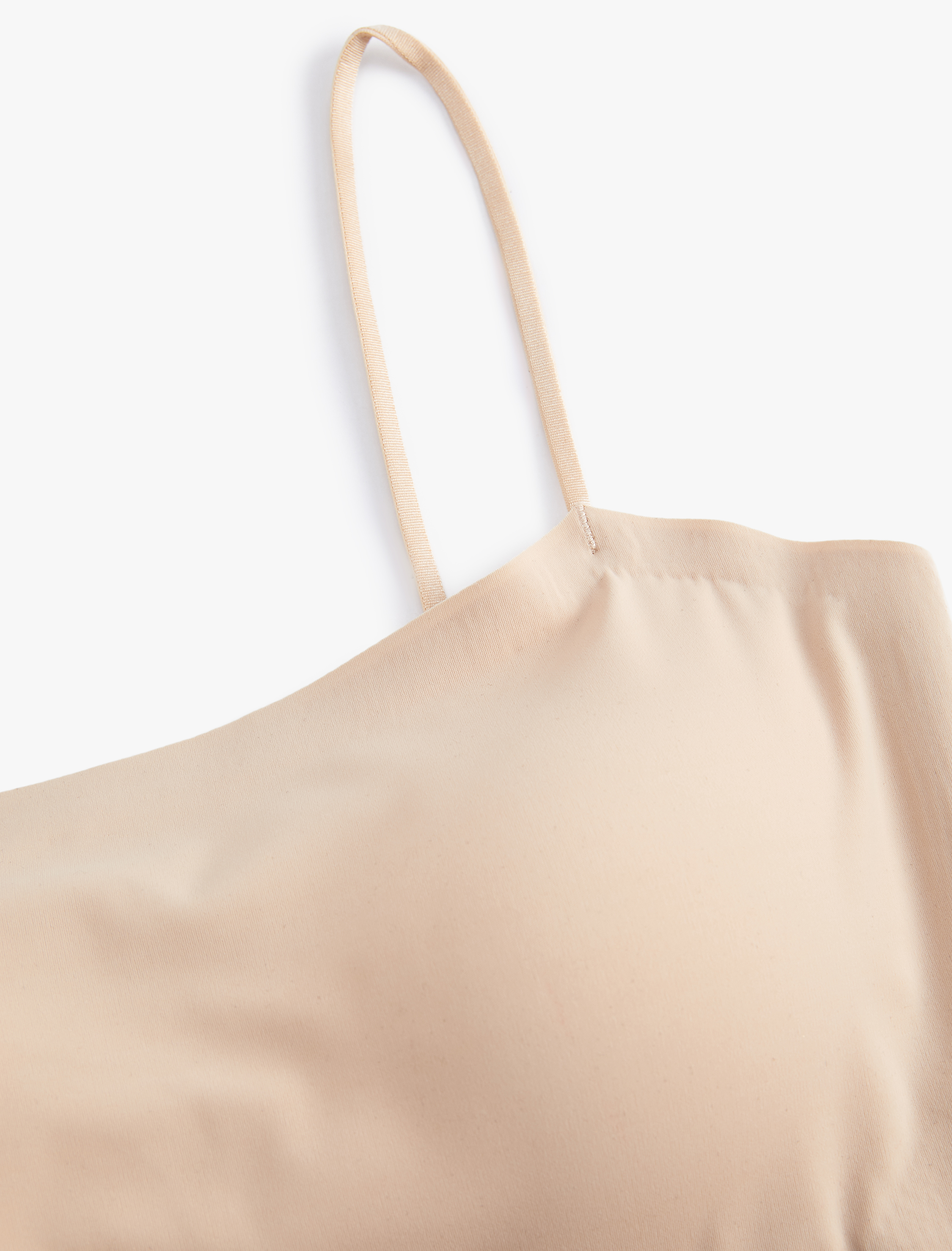   Vücudu Saran Nefes Alan Kumaş Dikişsiz Askılı Kaplı Dolgusuz Yarım Atlet