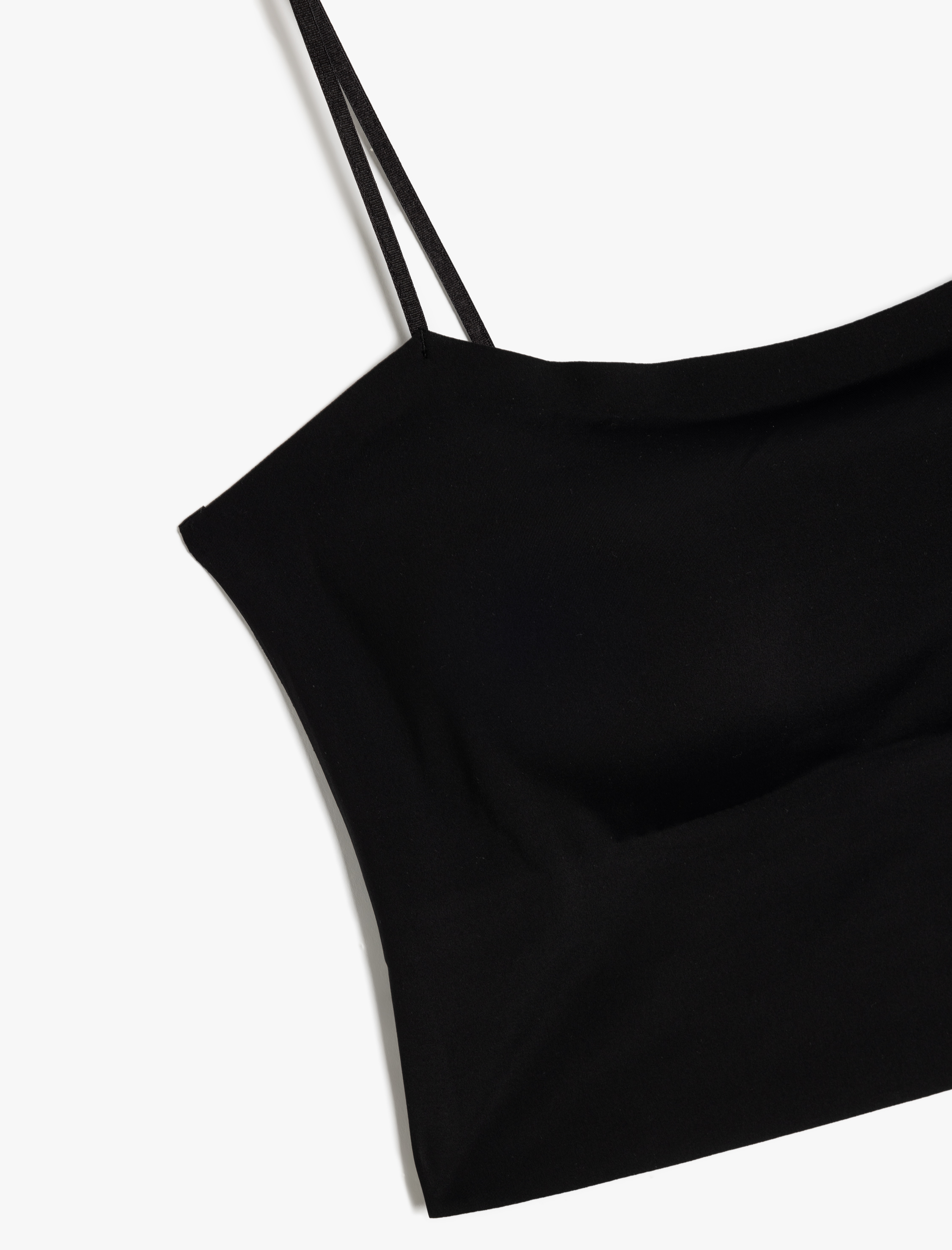   Vücudu Saran Nefes Alan Kumaş Dikişsiz Askılı Kaplı Dolgusuz Yarım Atlet