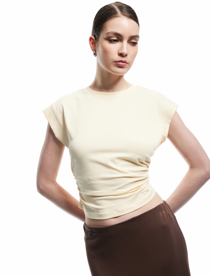  Pamuklu Drape Detaylı Bisiklet Yaka Kolsuz Tişört