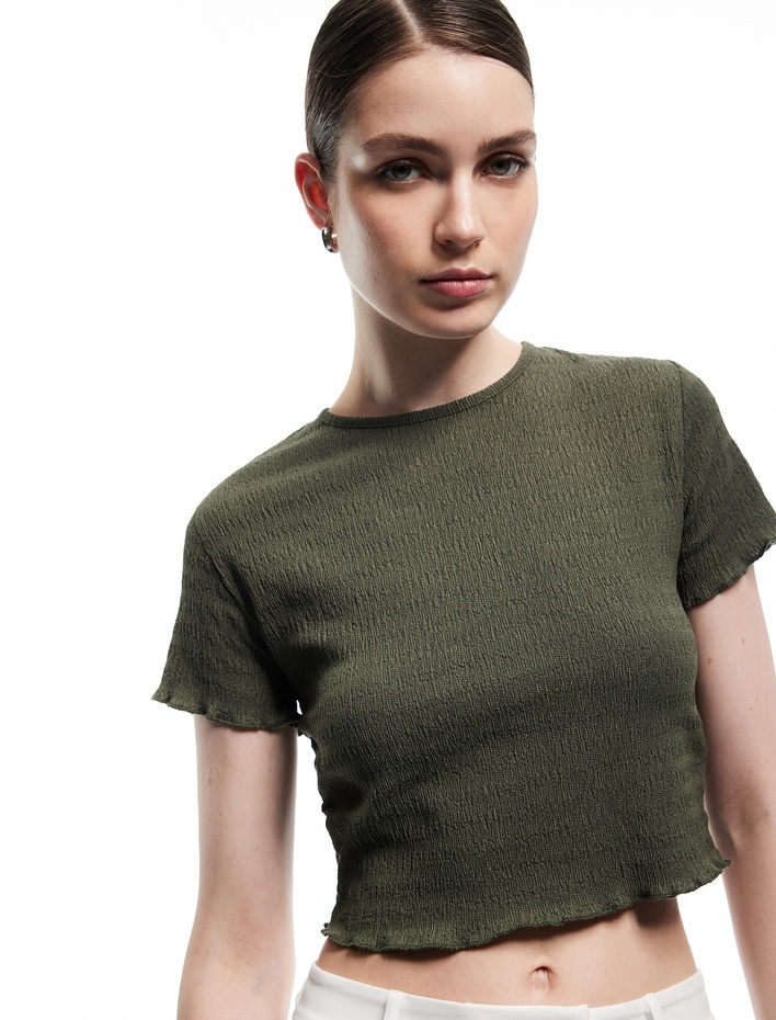  Bisiklet Yaka Kısa Kollu Slim Fit Dokulu Crop Tişört