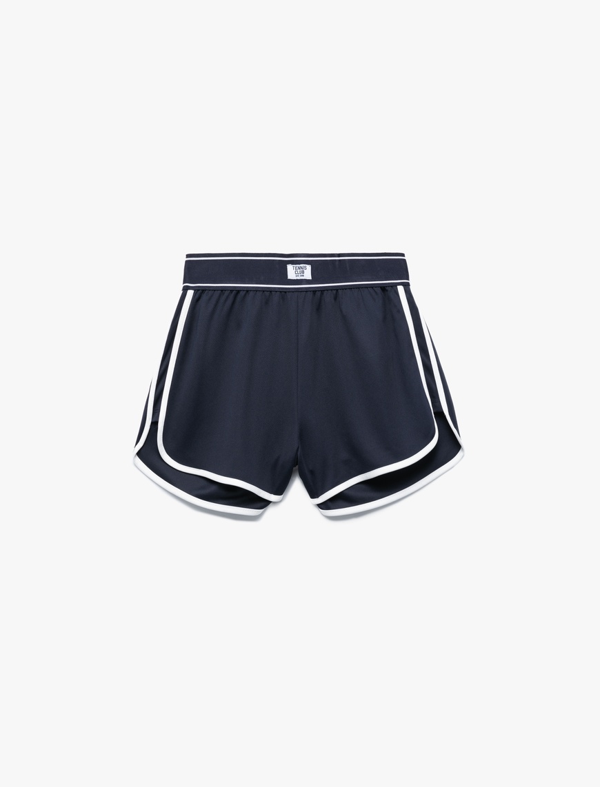   Beli Lastikli Etiket Baskılı Çizgili Mini Spor Şort