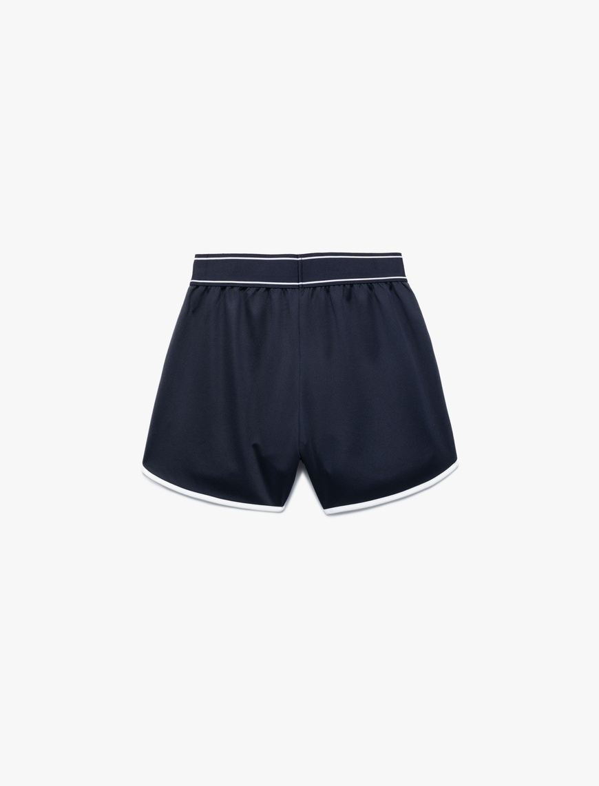   Beli Lastikli Etiket Baskılı Çizgili Mini Spor Şort