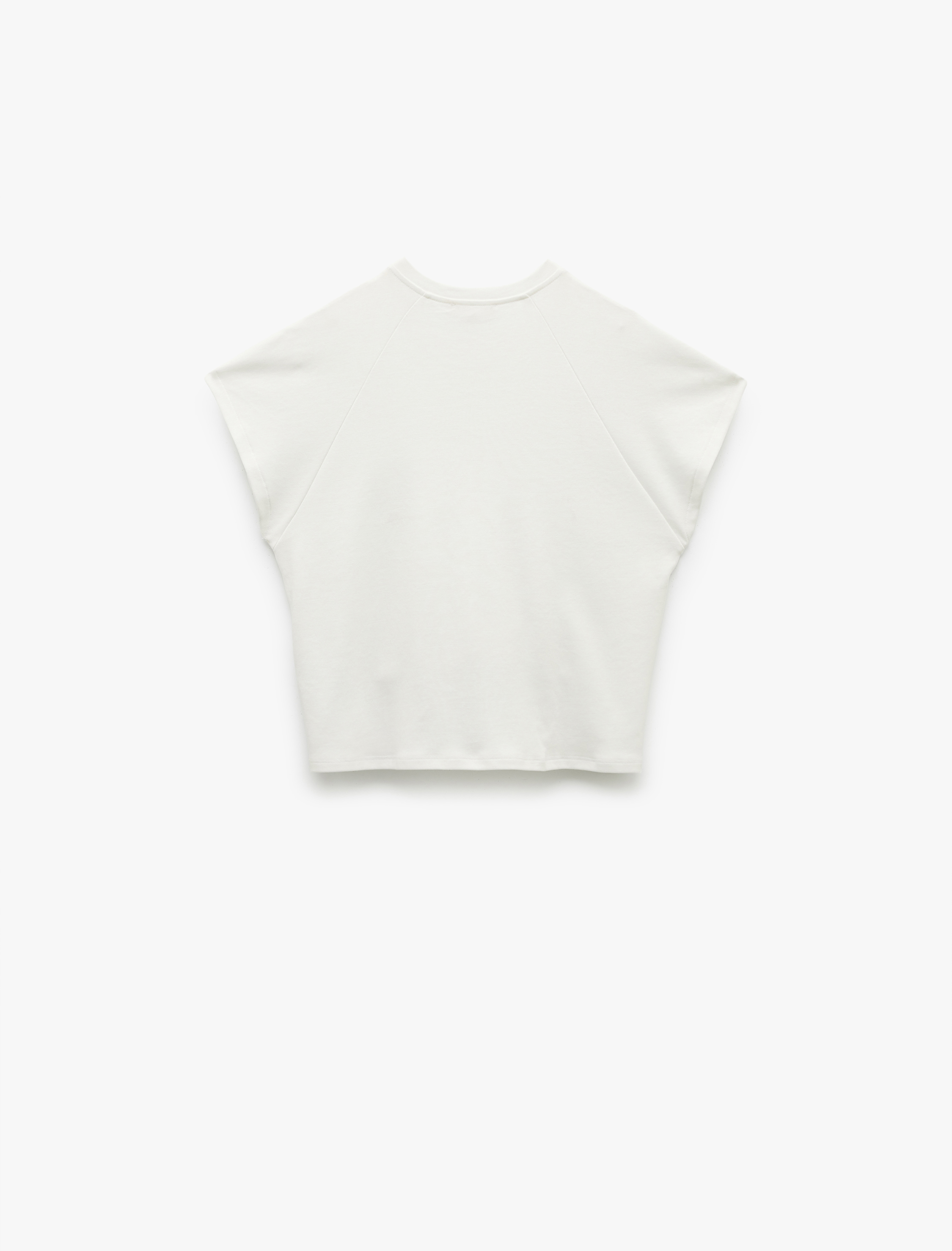   Pamuklu Geniş Kap Kol Bisiklet Yaka Tişört