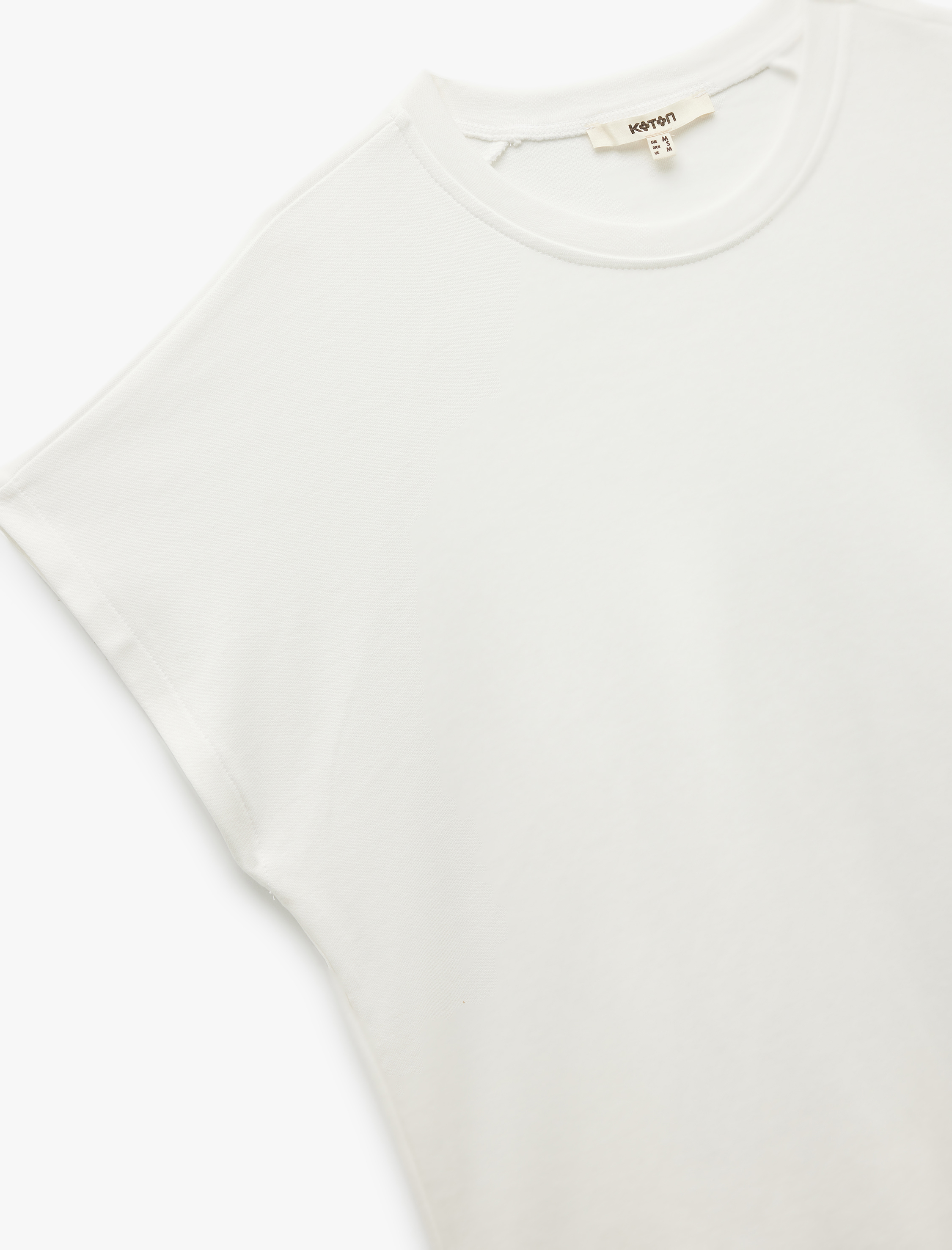   Pamuklu Geniş Kap Kol Bisiklet Yaka Tişört