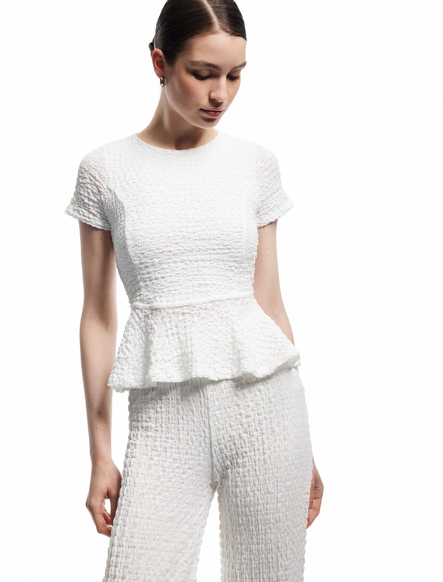  Bürümcük Kumaş Dokulu Kısa Kollu Bisiklet Yaka Peplum Bluz