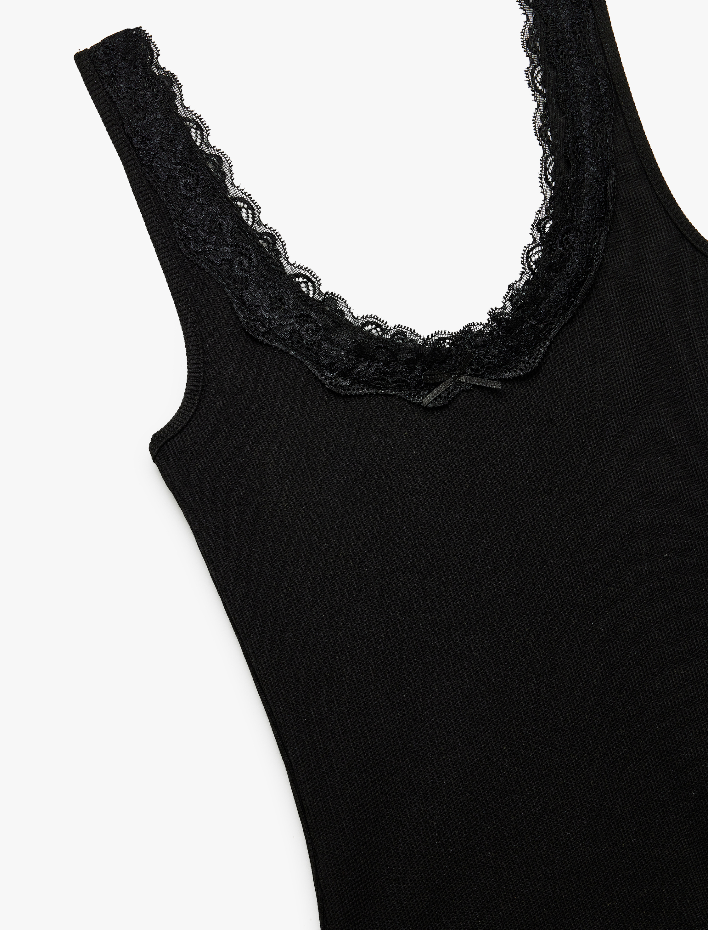   Pamuklu U Yaka Dantel Detaylı Atlet