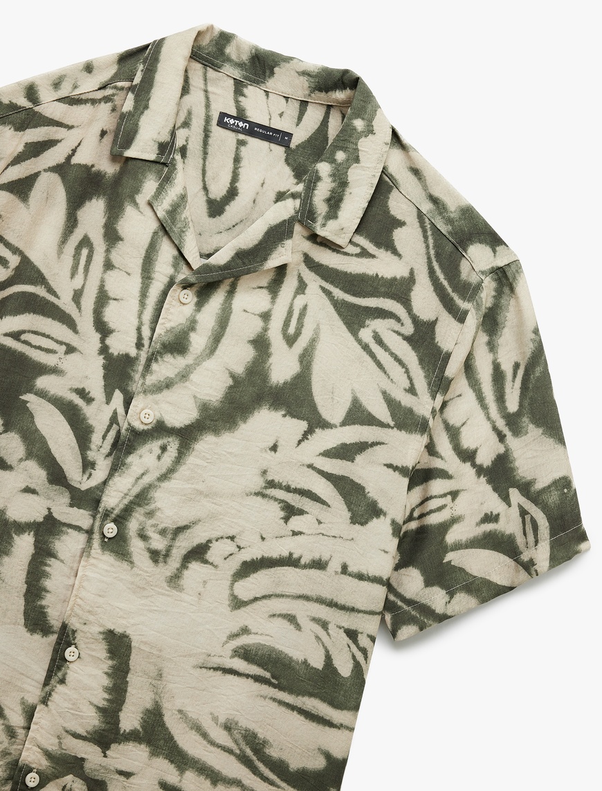   Kısa Kollu Devrik Yaka Regular Fit Viskon Batik Desenli Gömlek