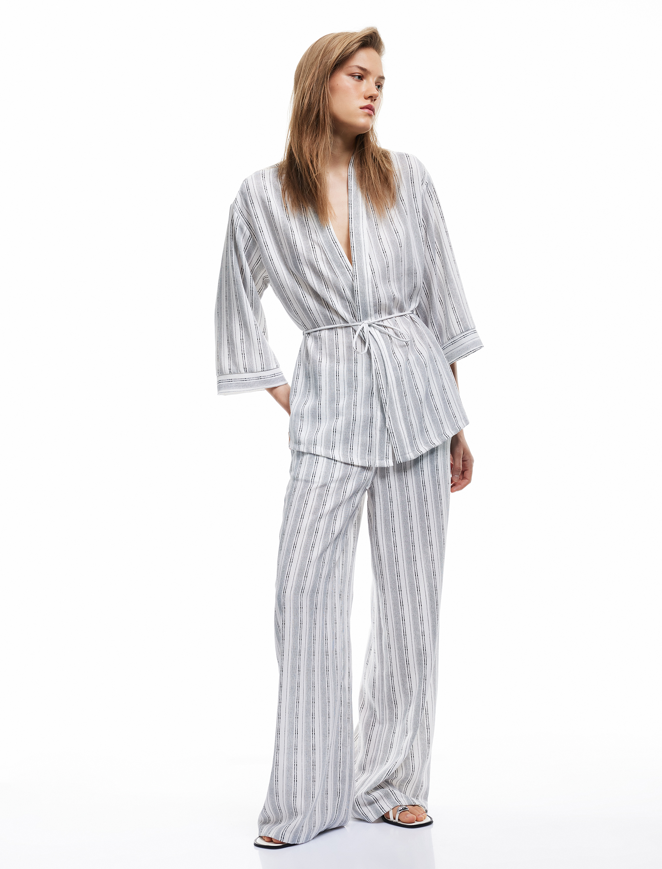   Keten Görünümlü Beli Bağlamalı Cepli Çizgili Palazzo Pantolon