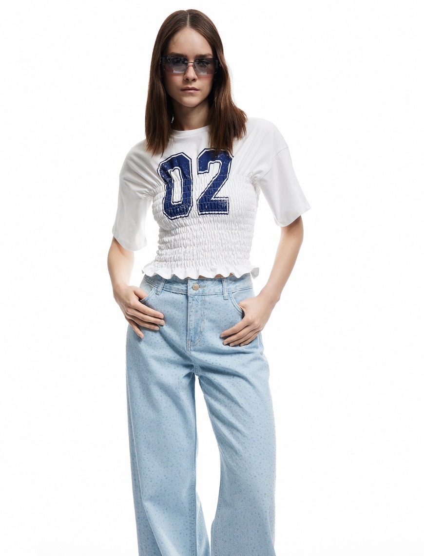   Koton X İnji - Bisiklet Yaka Gipeli Slim Fit Baskılı Pamuklu Kısa Kollu Tişört