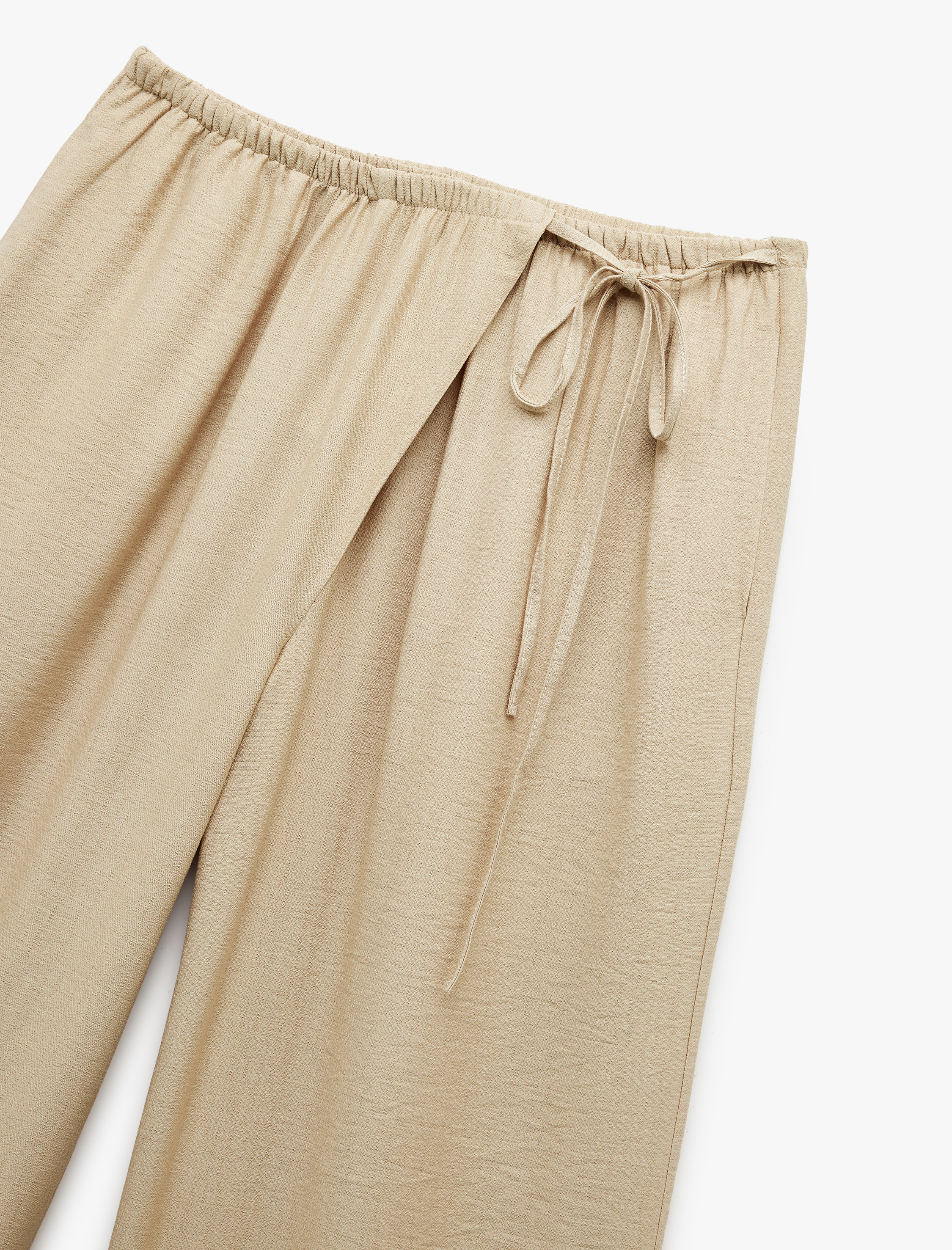   Viskon Kumaş Rahat Kalıp Yırtmaç Detaylı Beli Bağcıklı Cepli Kruvaze Oversize Pantolon