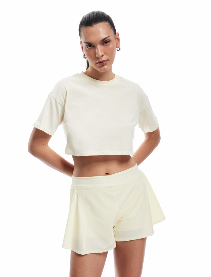  Pamuklu Rahat Kesim Bisiklet Yaka Crop Spor Tişört