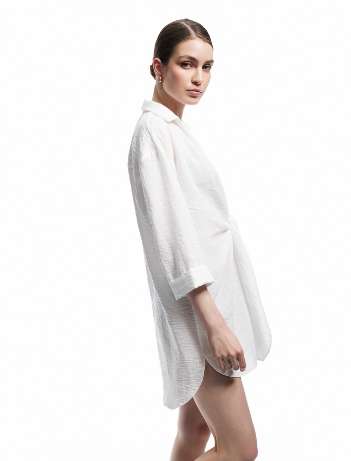  Keten Görünümlü Kısa Kollu Önden Bağlama Detaylı Gömlek Plaj Elbisesi