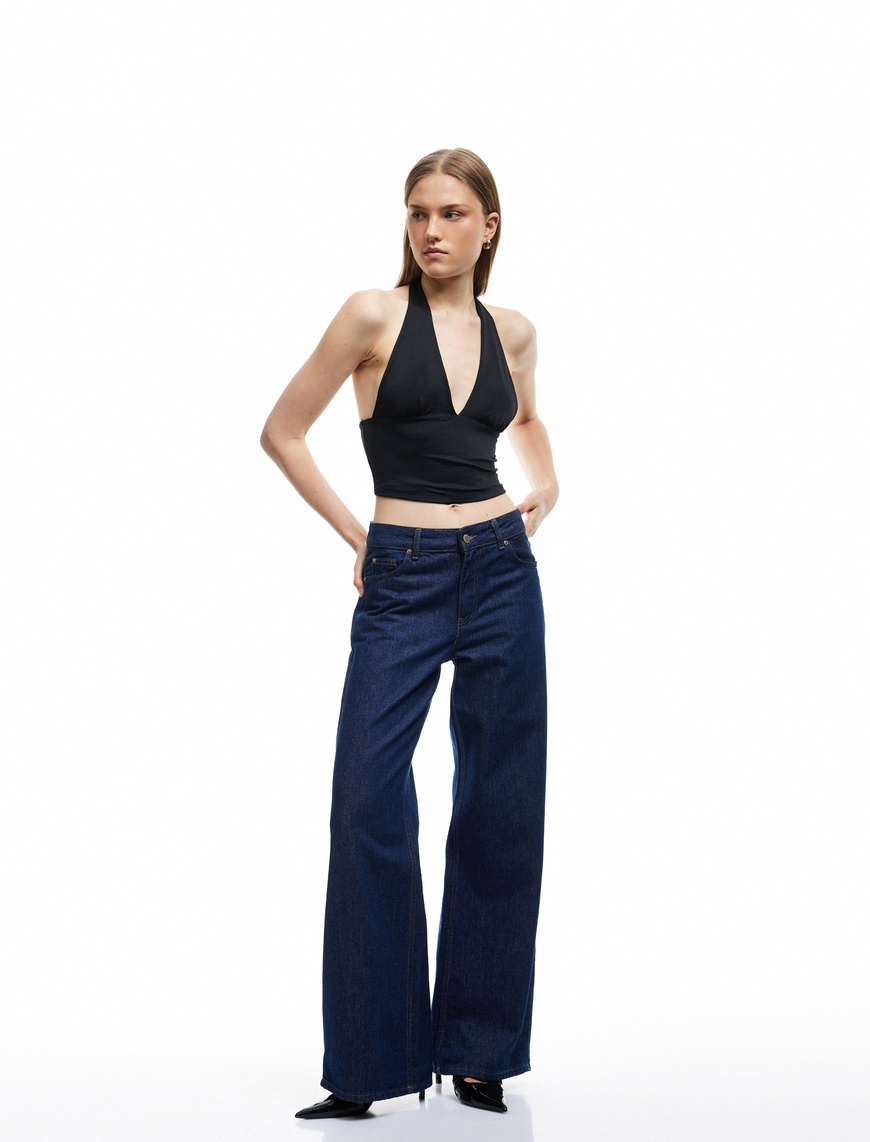  Slim Fit Sırt Dekolteli Crop Halter Yaka Büstiyer