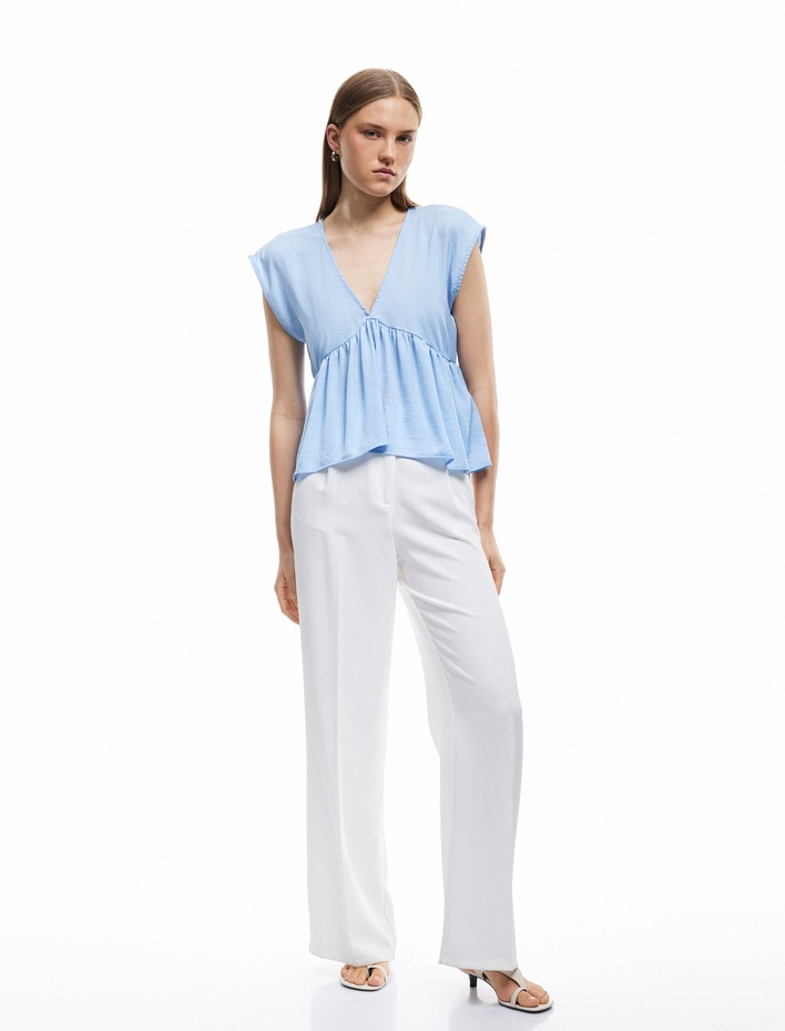  Aerobin Kumaş Pileli V Yaka Kolsuz Saten Bluz