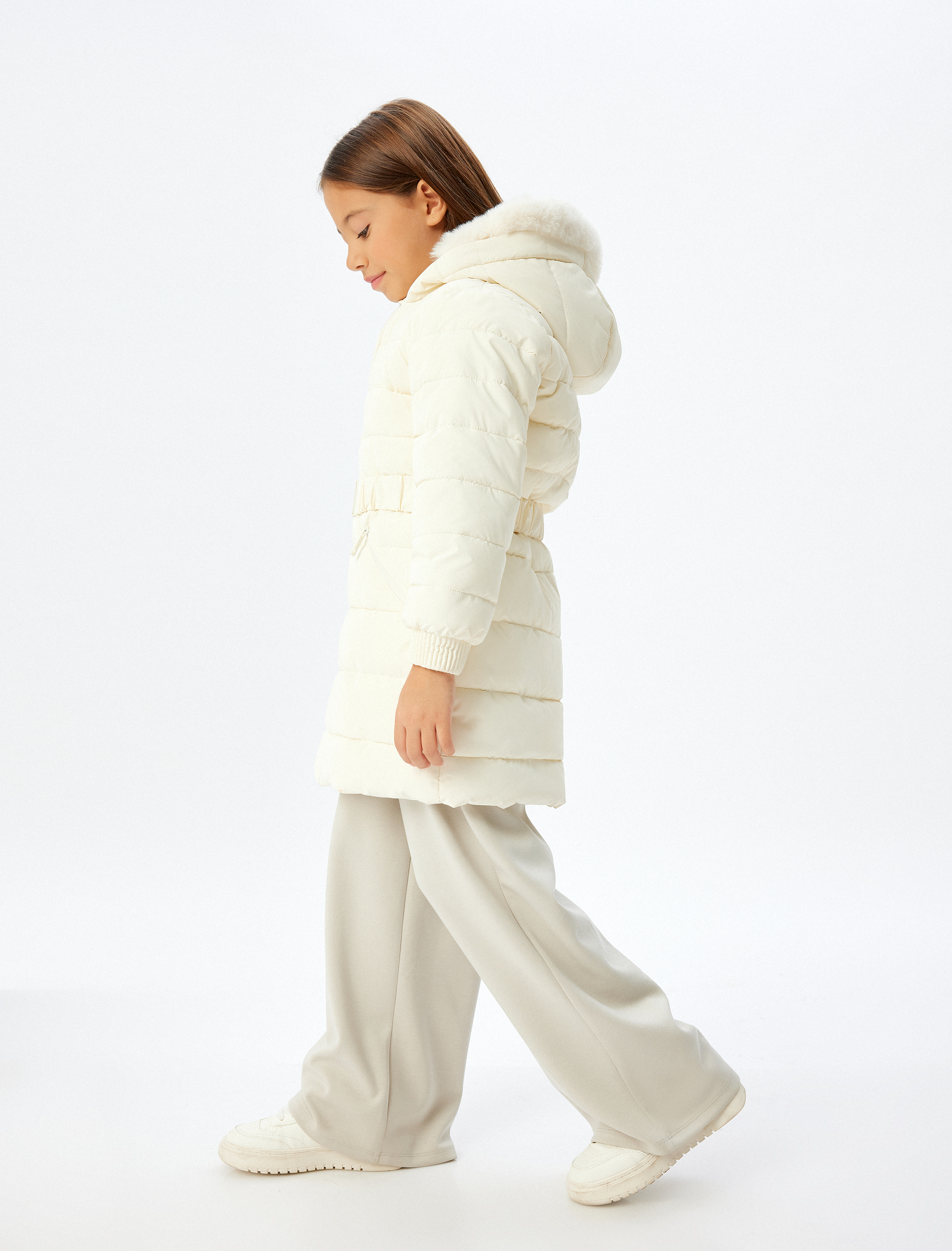  Kız Çocuk Uzun Şişme Kapşonlu Mont Kürk Detaylı Cepli Kemerli