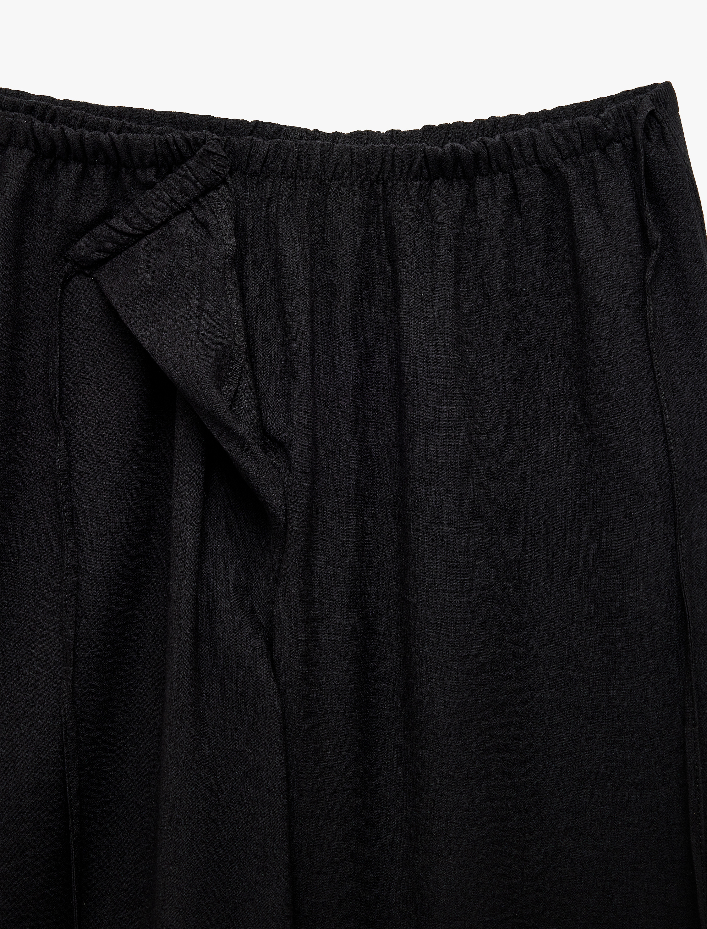   Viskon Kumaş Rahat Kalıp Yırtmaç Detaylı Beli Bağcıklı Cepli Kruvaze Oversize Pantolon