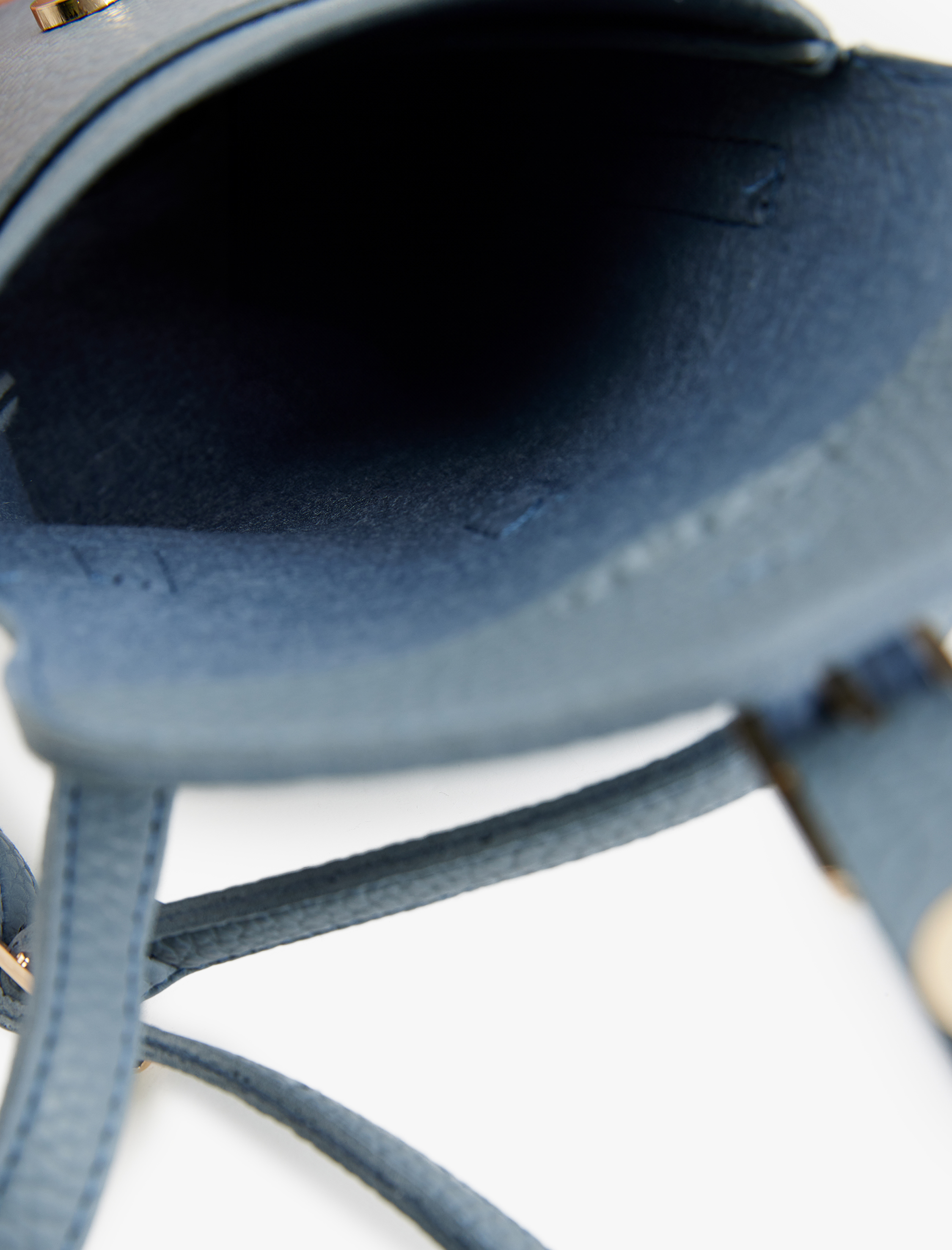  Kadın Suni Deri Askılı Metal Aksesuarlı Çapraz Çanta