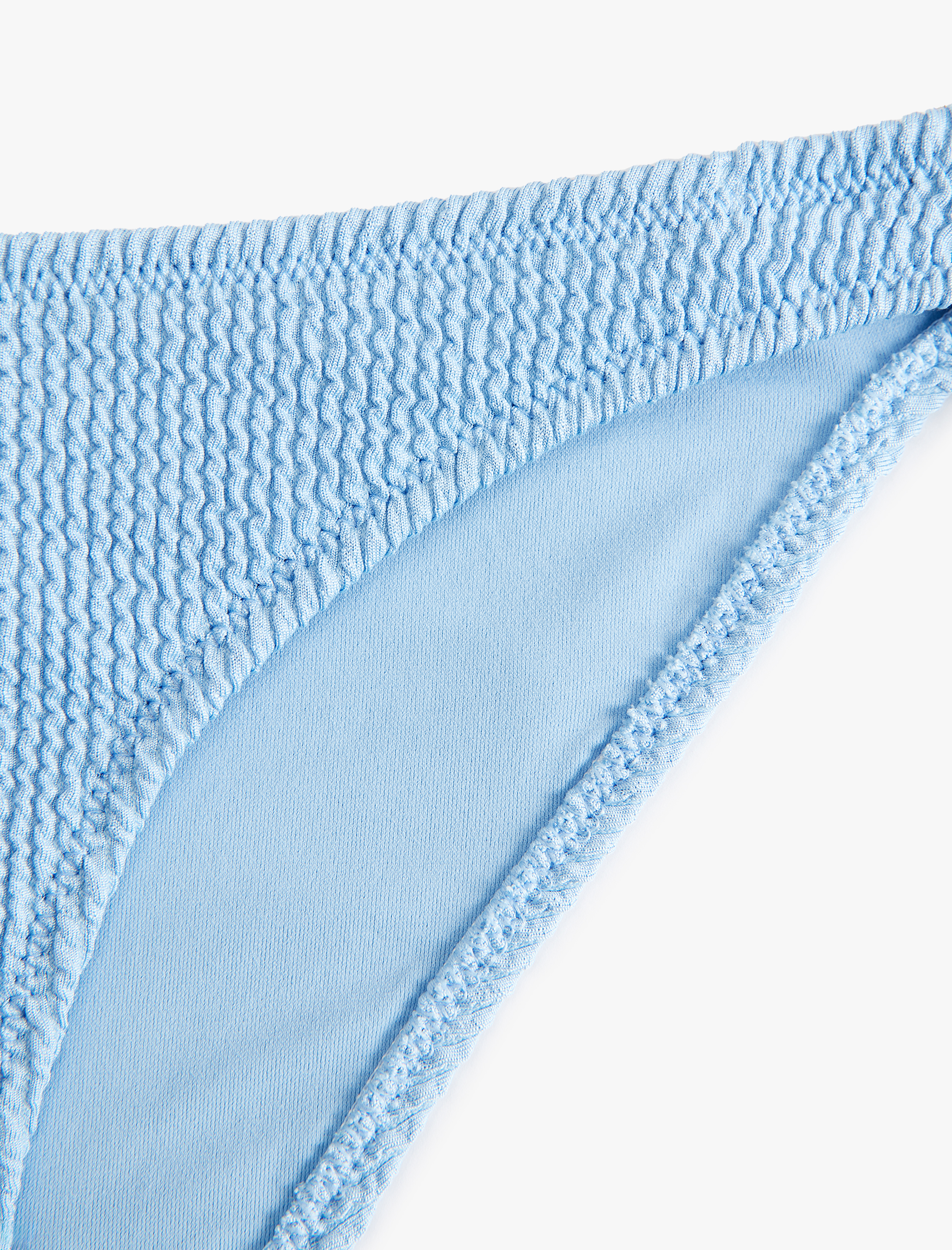   Dokulu Klasik Bikini Altı