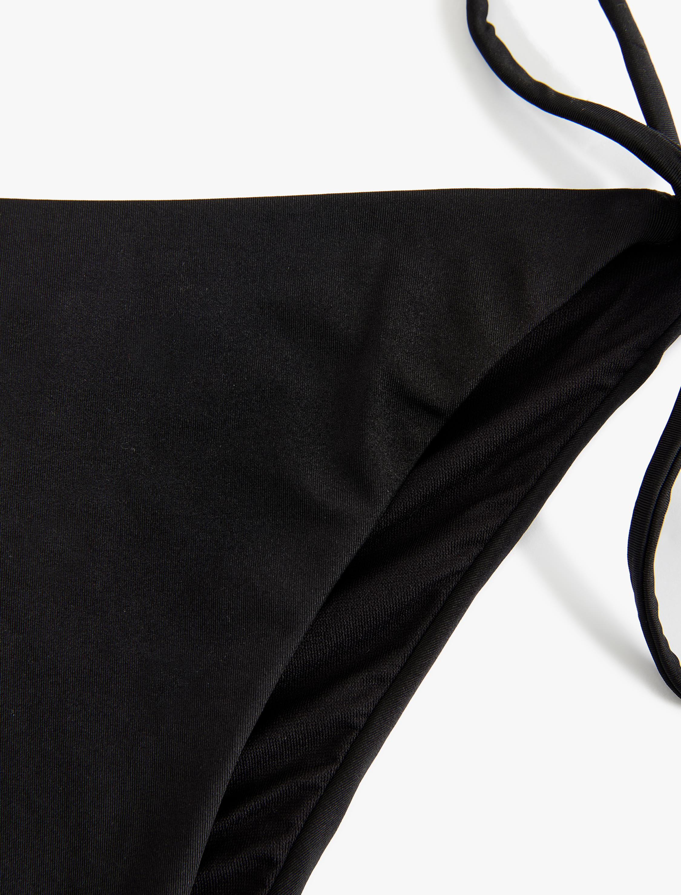   Düşük Bel Arkası Drape Detaylı İpli Brazilian Bikini Altı