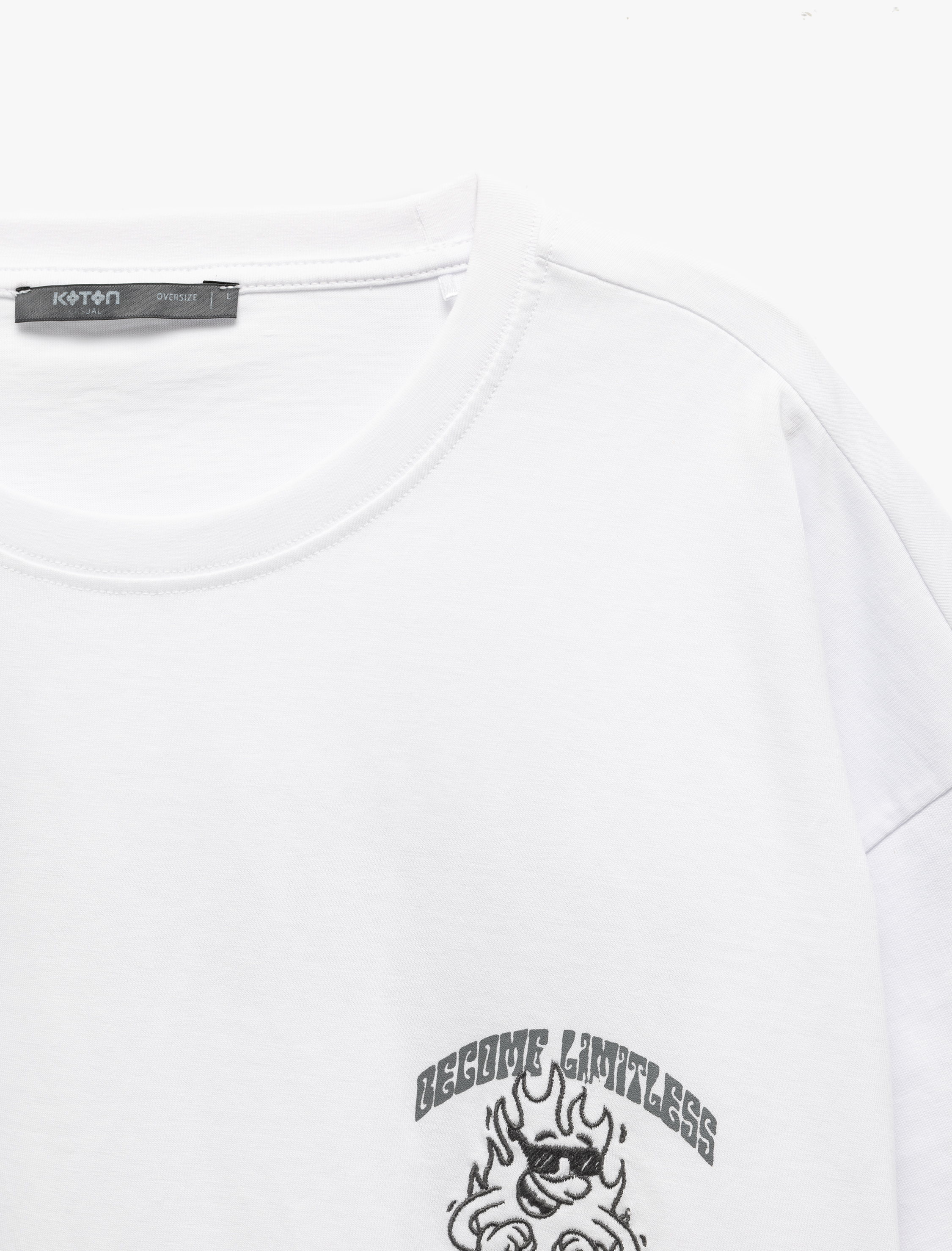   Kısa Kollu Bisiklet Yaka Tok Kumaş Pamuklu Arkası Baskılı Tişört