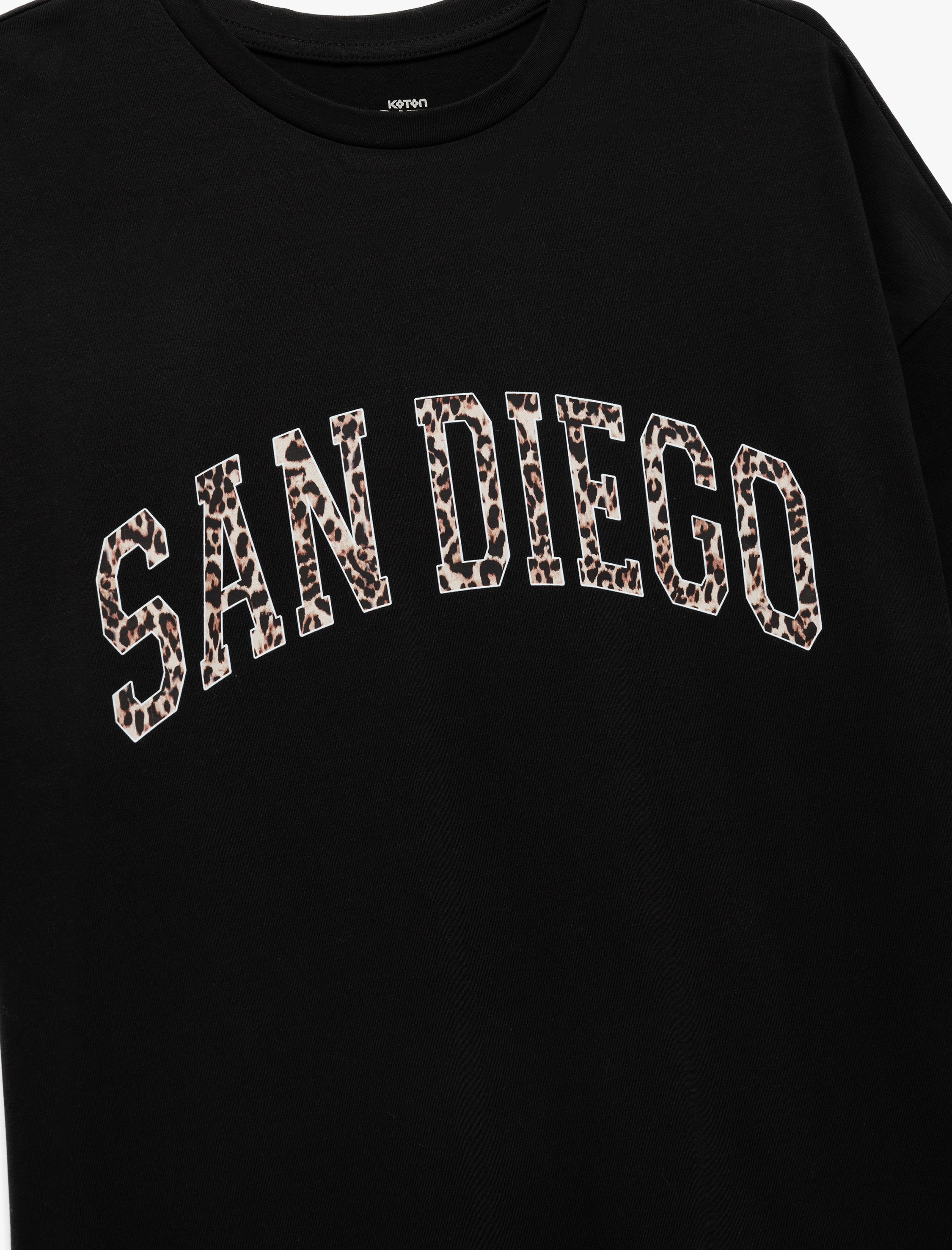   Kısa Kollu Bisiklet Yaka Baskılı Oversize Spor Tişört