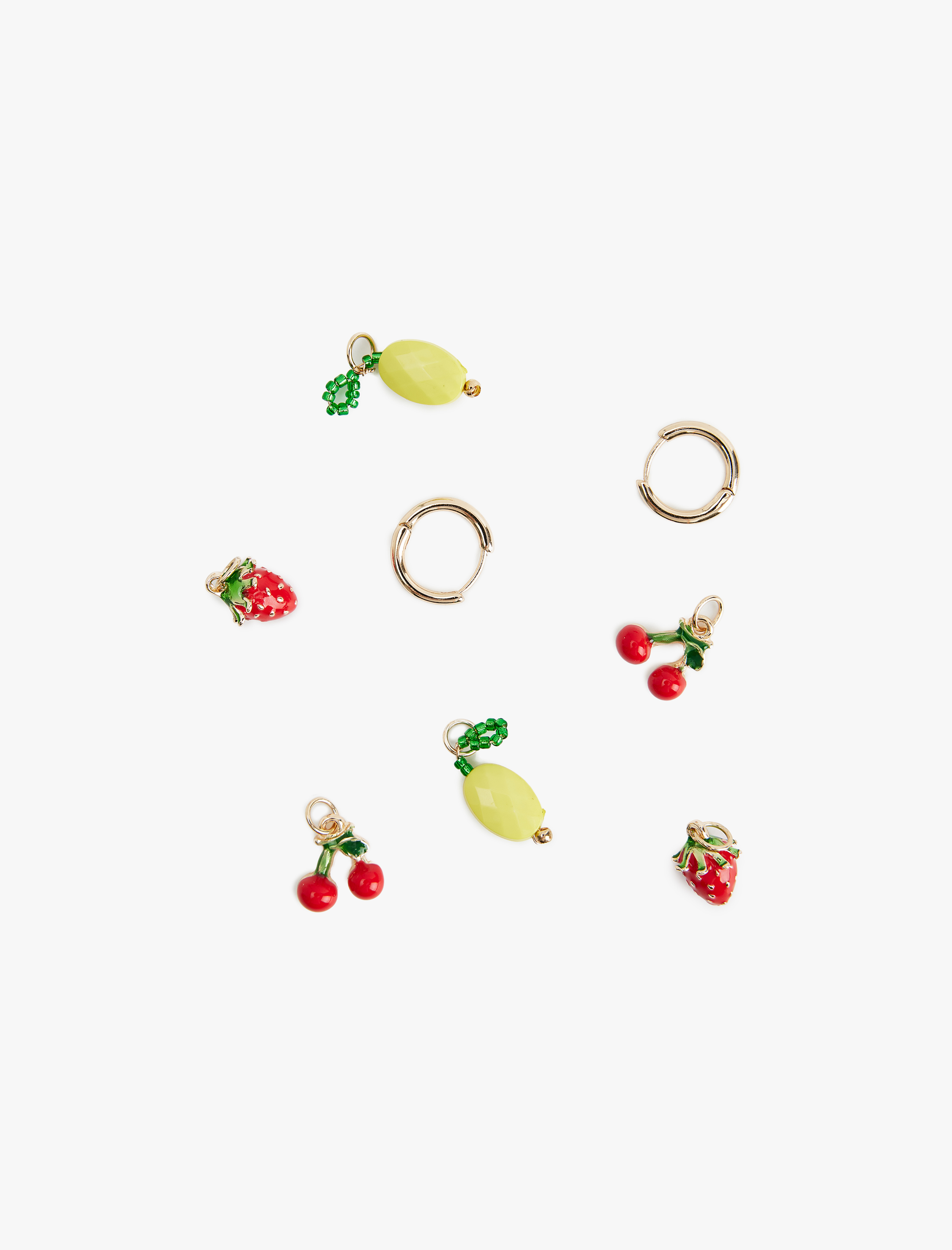  Kadın Çelik Karışımlı Sallantılı Çok Renkli Boncuklu Meyve Charm Detaylı Halka Küpe - Koton X Sibil Çetinkaya