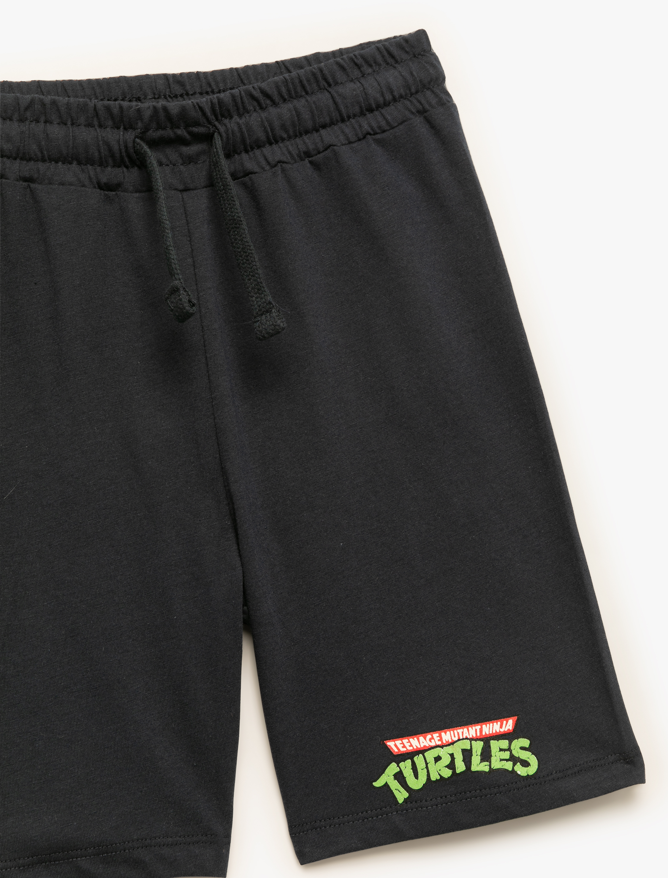  Erkek Çocuk Lisanslı Ninja Kaplumbağalar Baskılı Beli Lastikli Pamuklu Şort