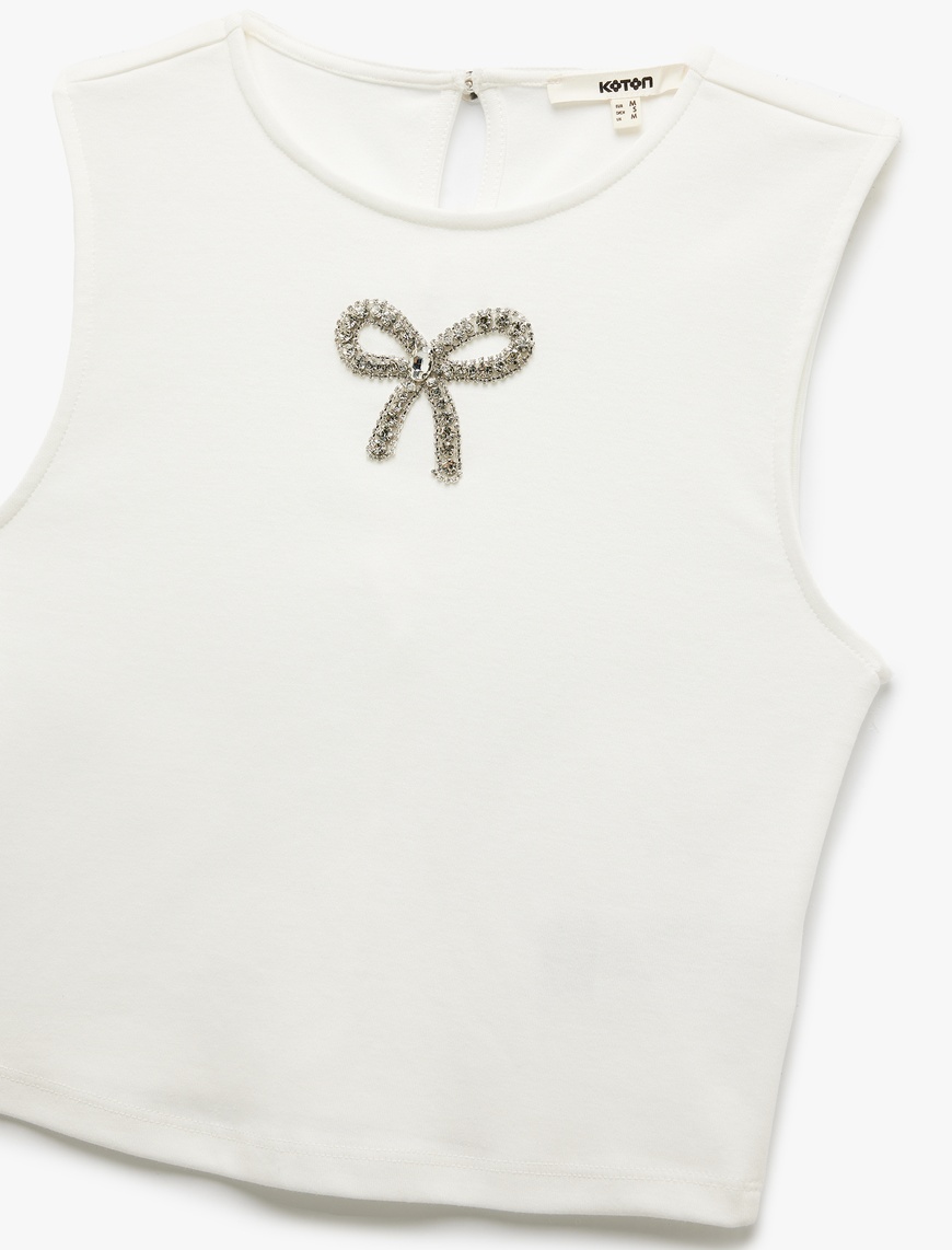   Pamuklu Slim Fit Kolsuz Bisiklet Yaka Fiyonk Detaylı Taşlı Bluz