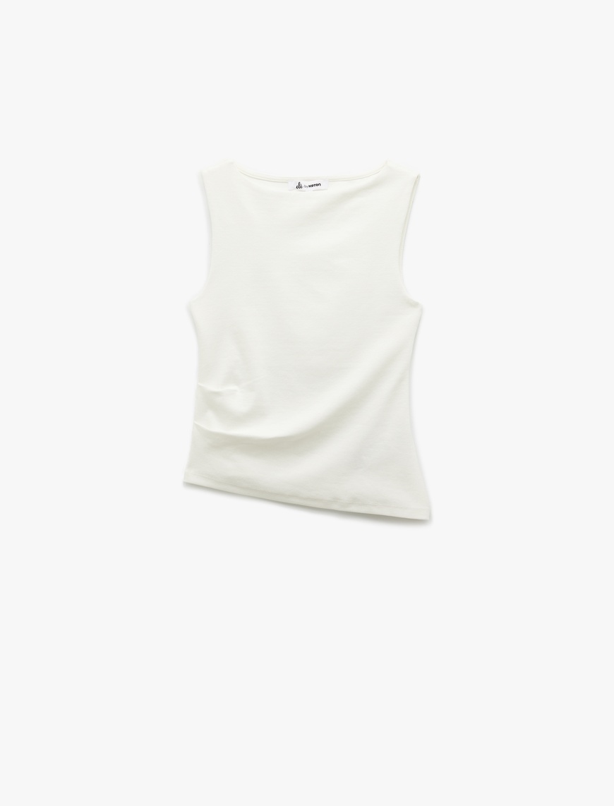   Kayık Yaka Kolsuz Slim Fit Asimetrik Bluz
