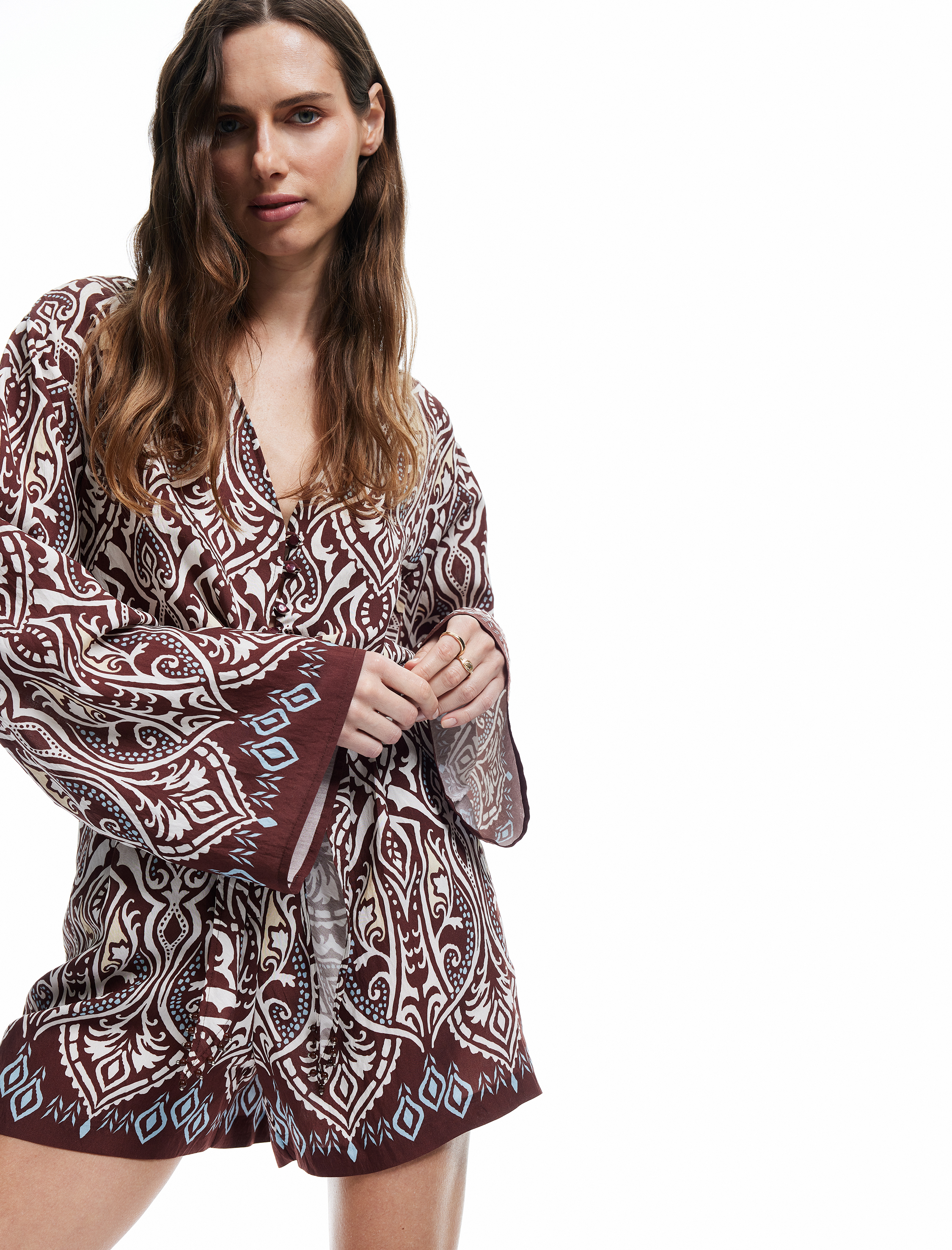 Koton X Melis Ağazat - Viskon Kumaş Cepli Etnik Desenli Mini Şort