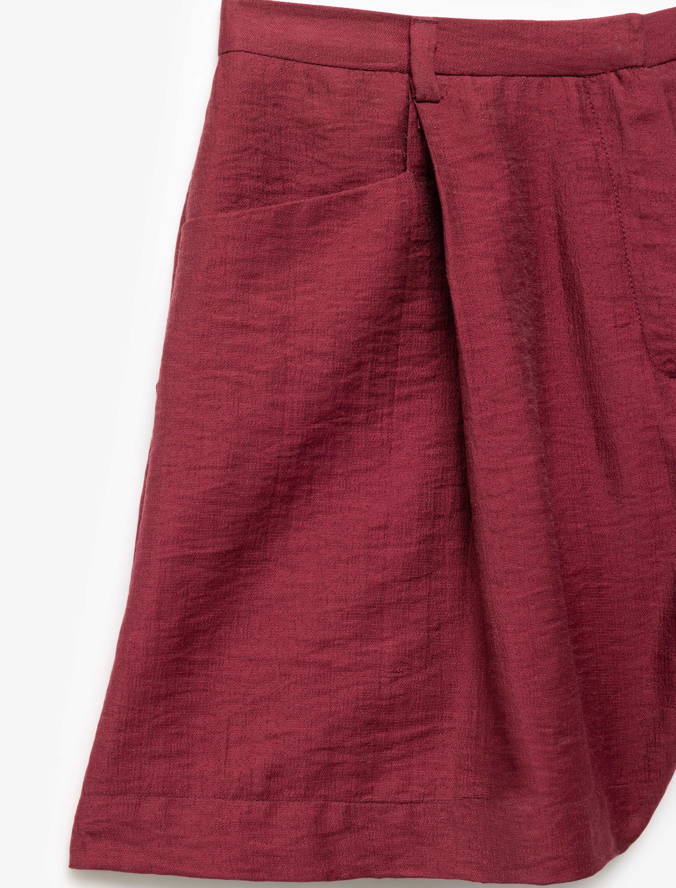   Koton X Melis Ağazat - Modal Kumaş Pile Detaylı Cepli Mini Şort