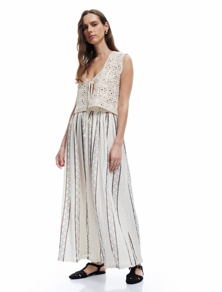  Beli Dantelli Geometrik Desenli A Kesim Uzun Etek